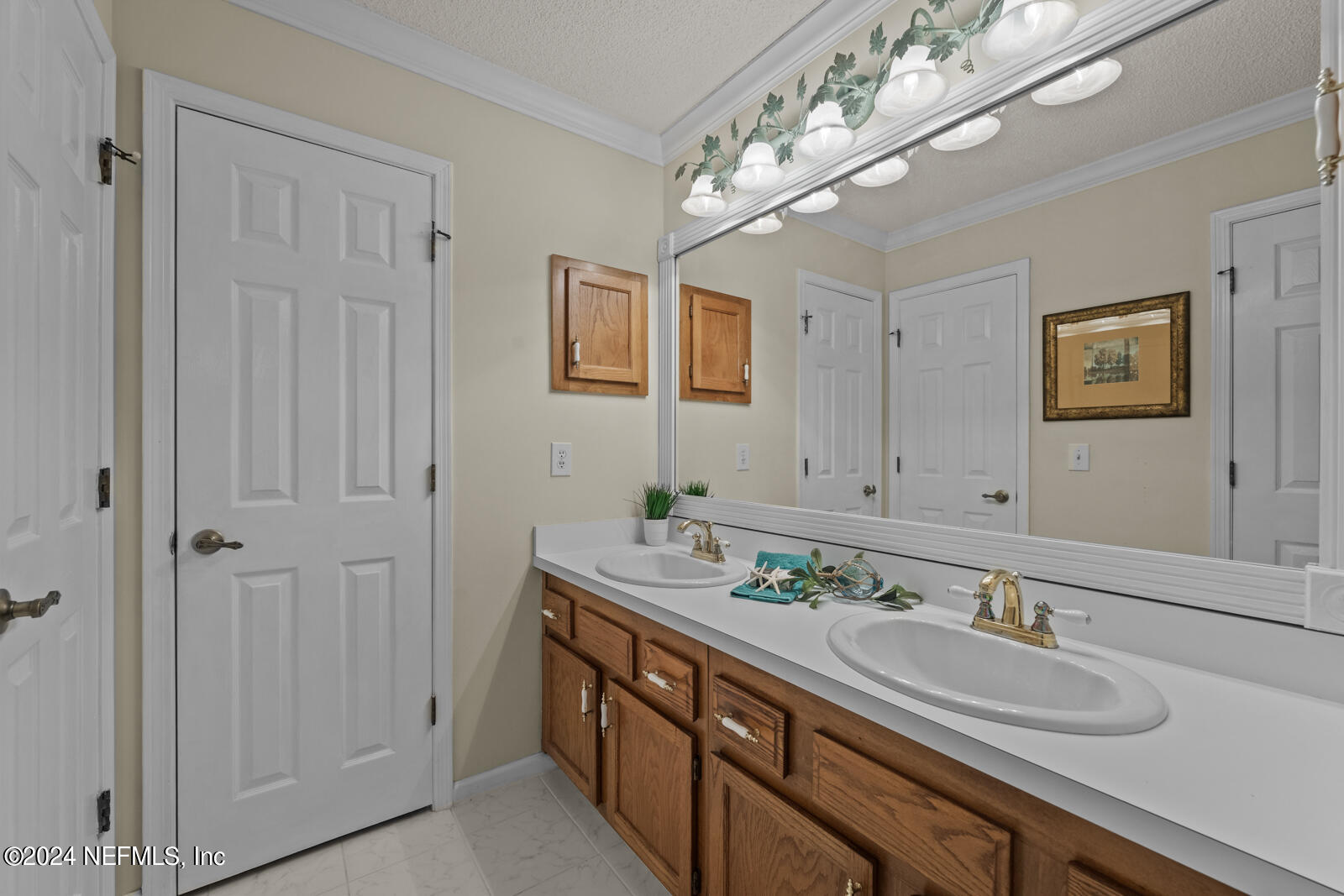 12558 GLAMDRING Court