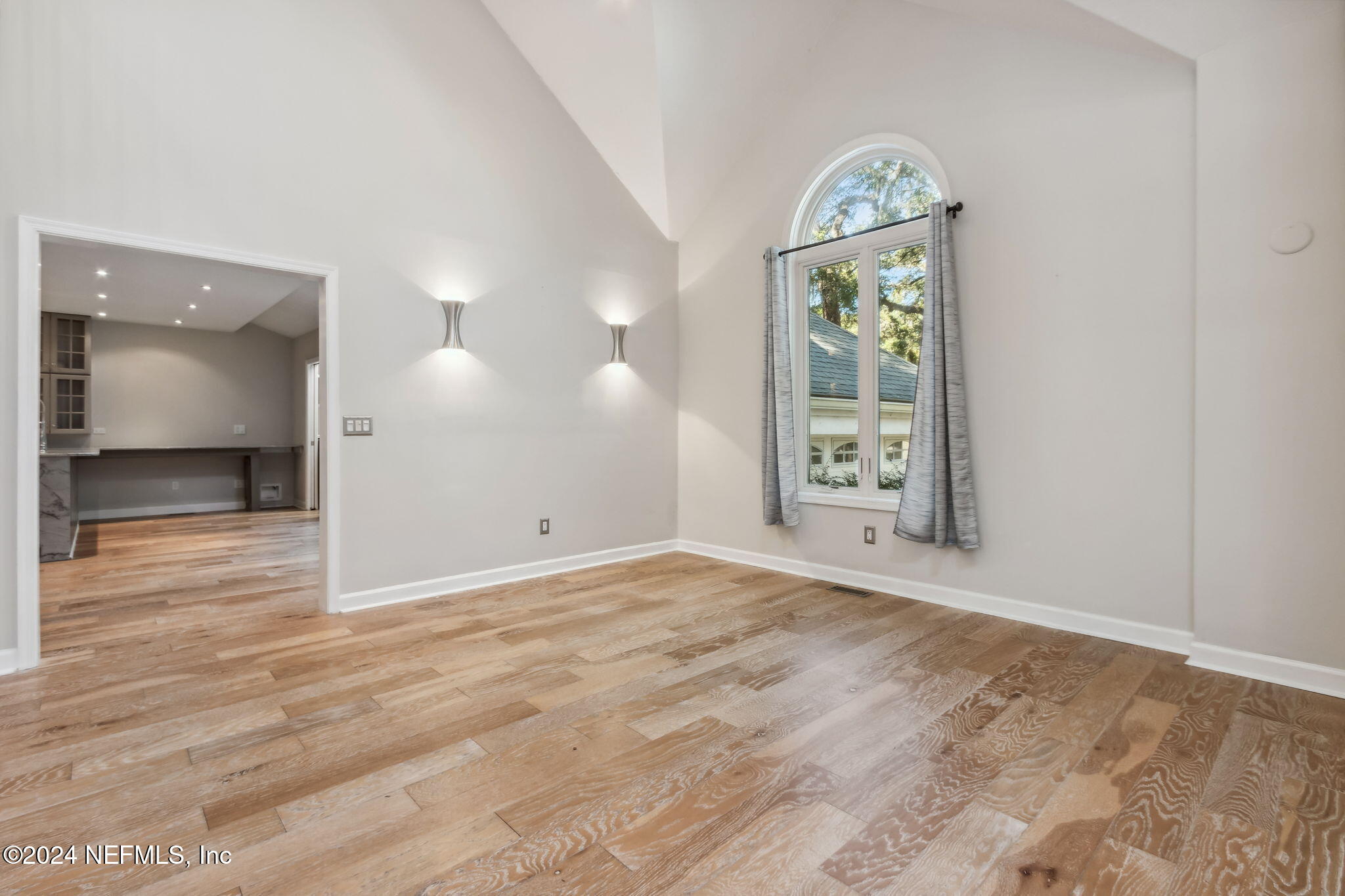 42 LAUREL OAK Road