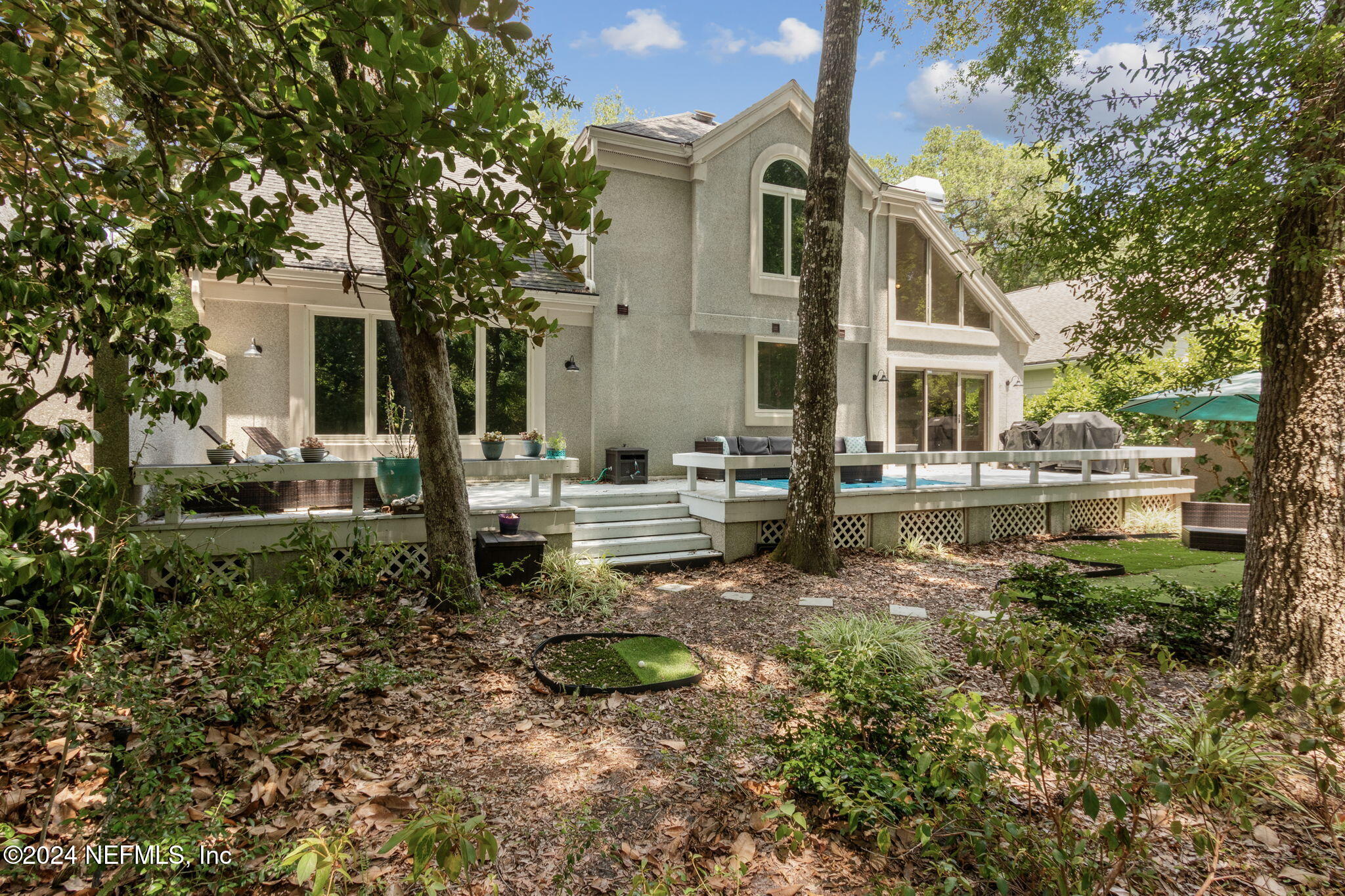 42 LAUREL OAK Road