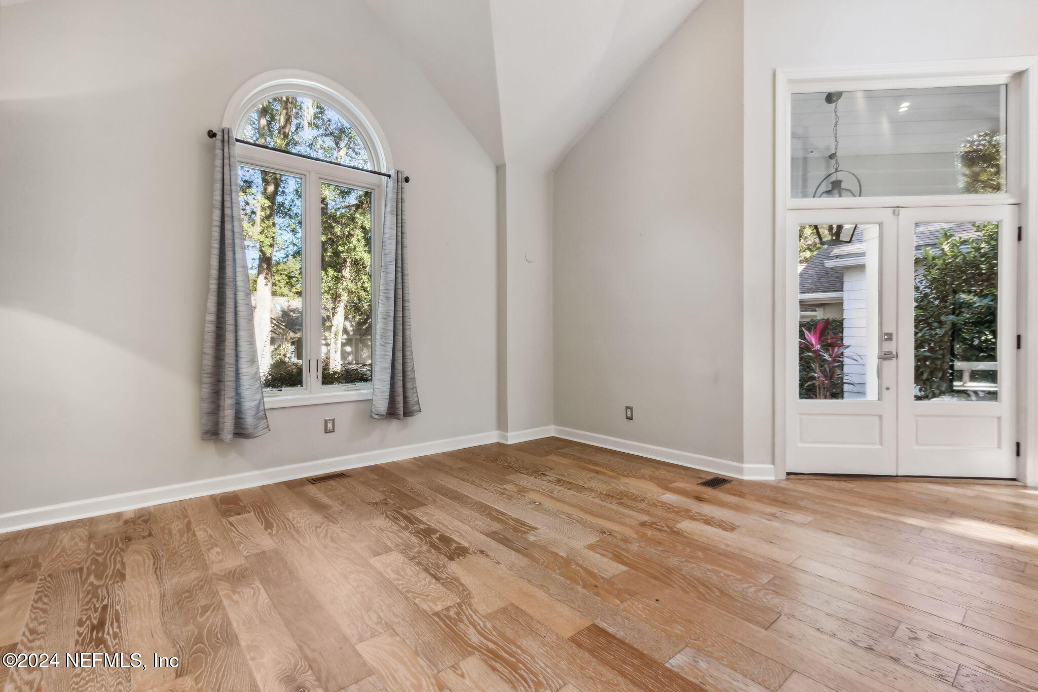 42 LAUREL OAK Road