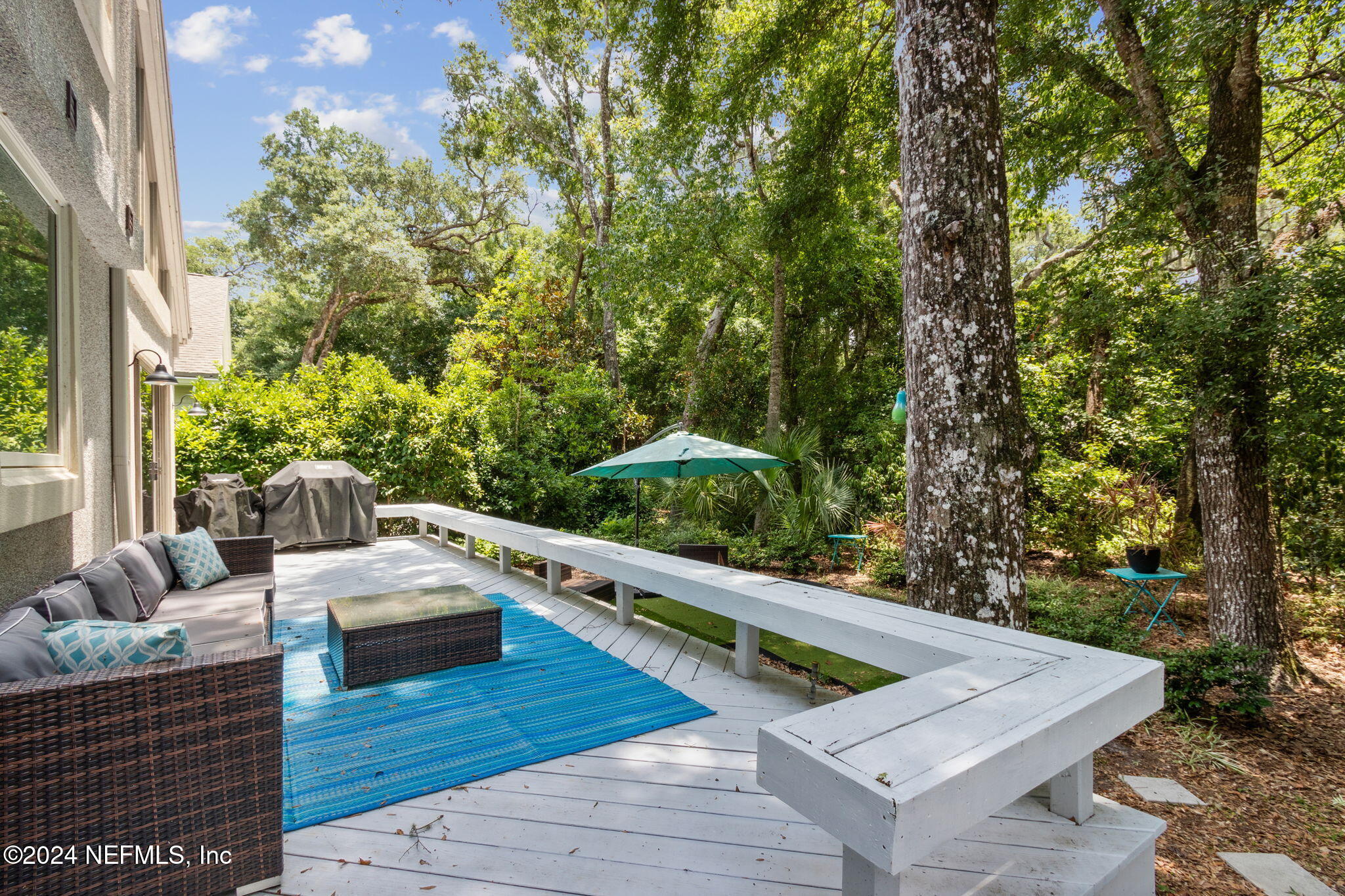 42 LAUREL OAK Road