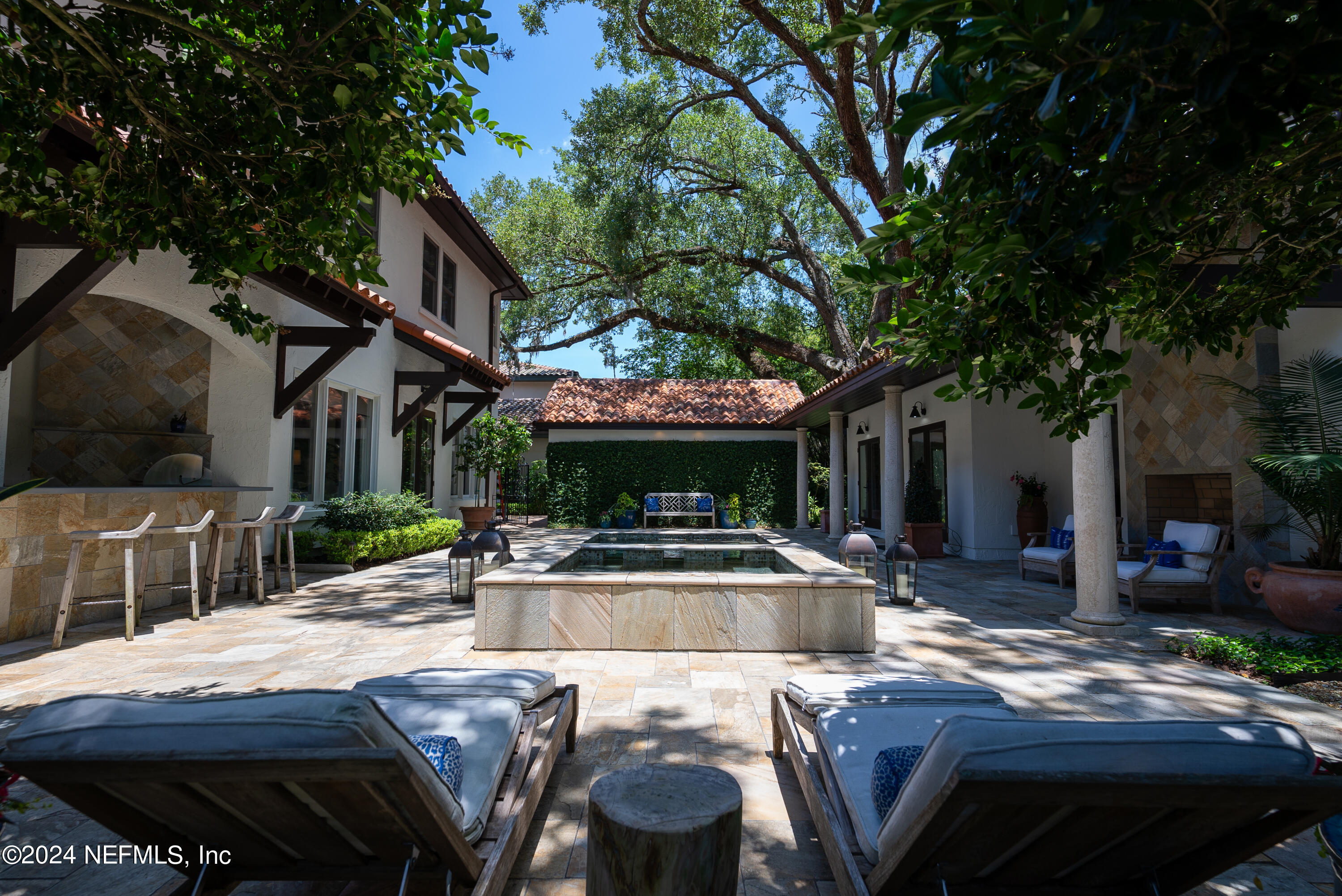 860 SORRENTO Road