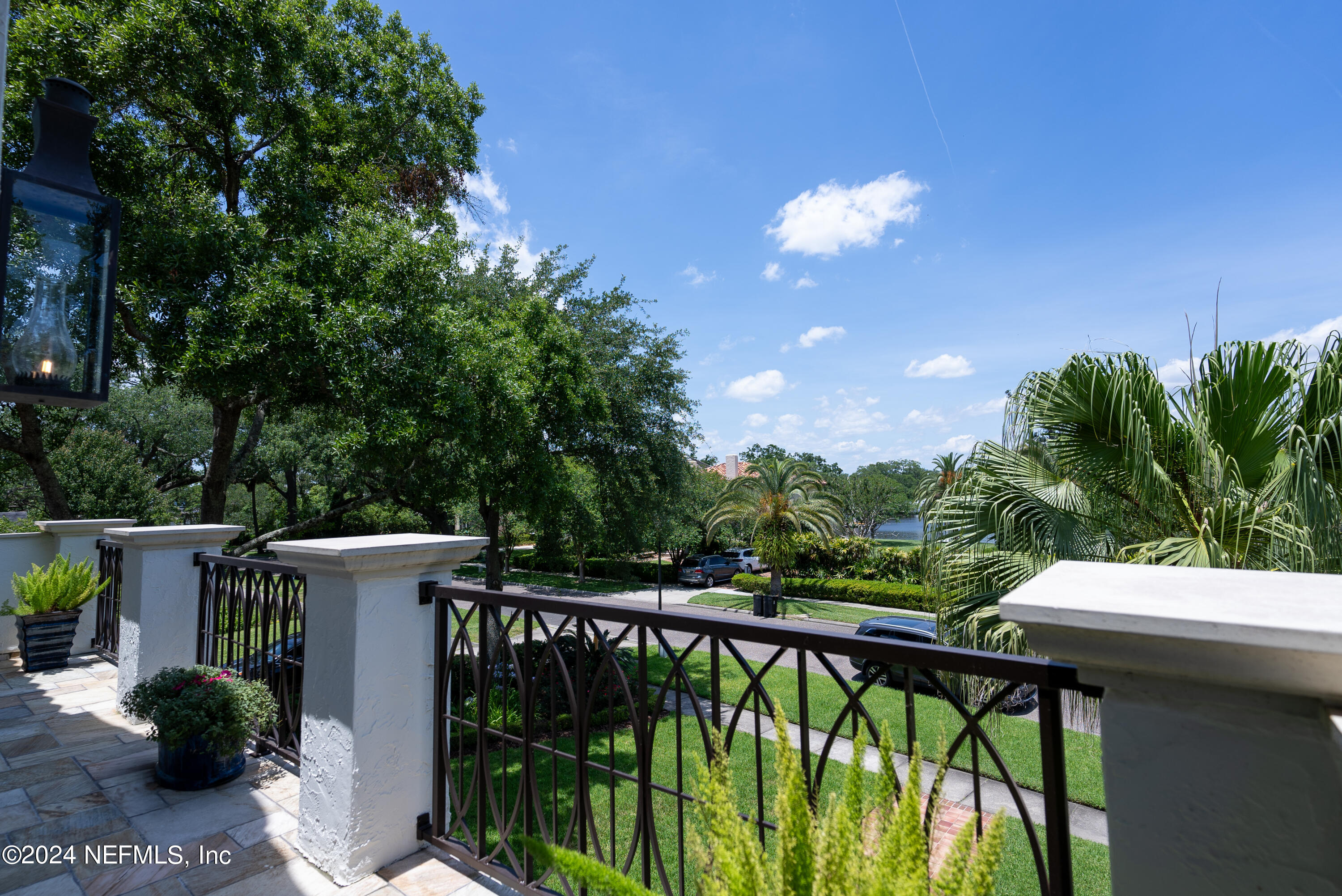 860 SORRENTO Road