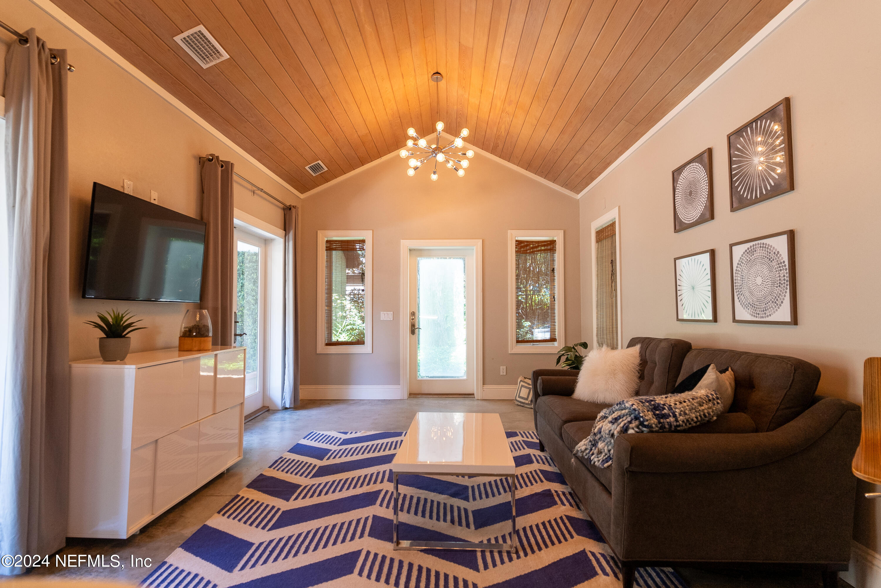 860 SORRENTO Road