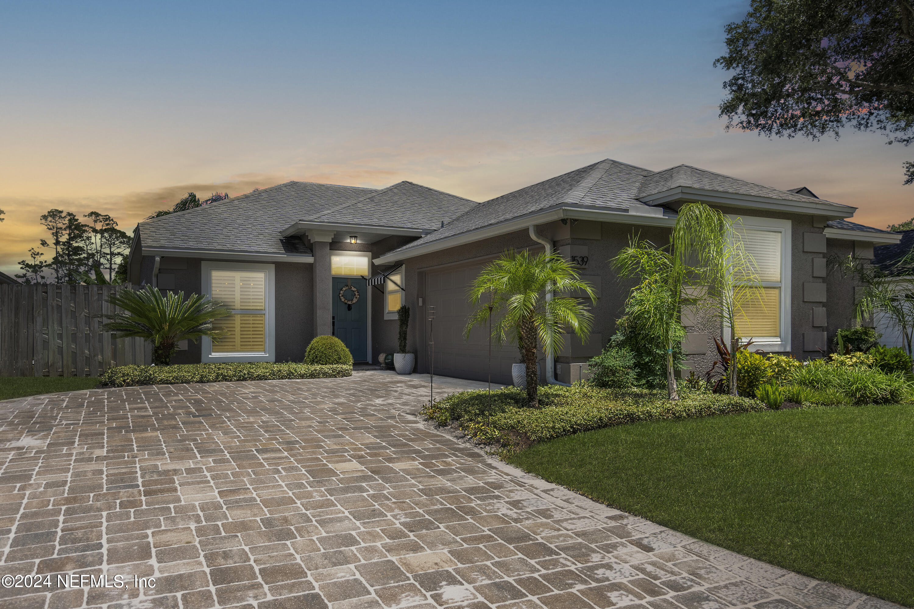 1539 LINKSIDE Drive