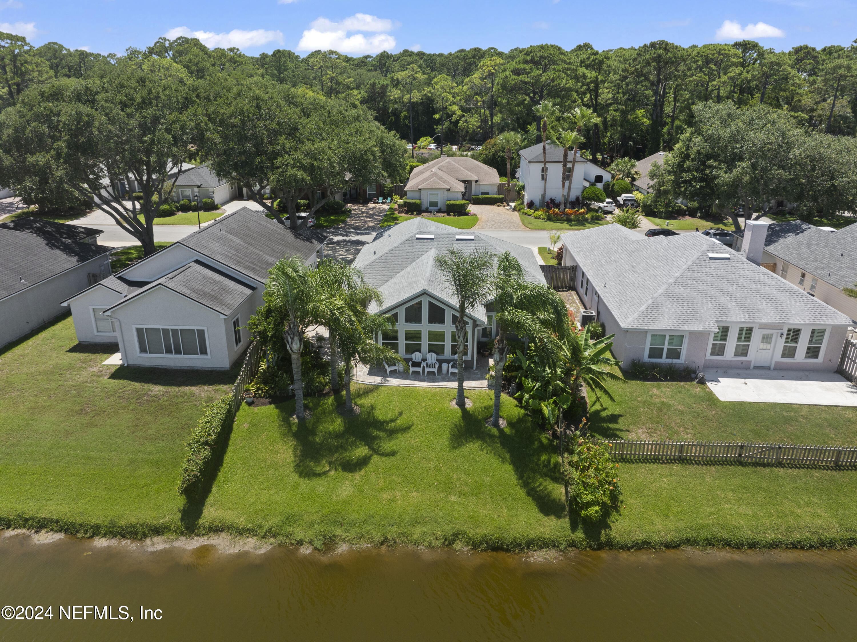 1539 LINKSIDE Drive