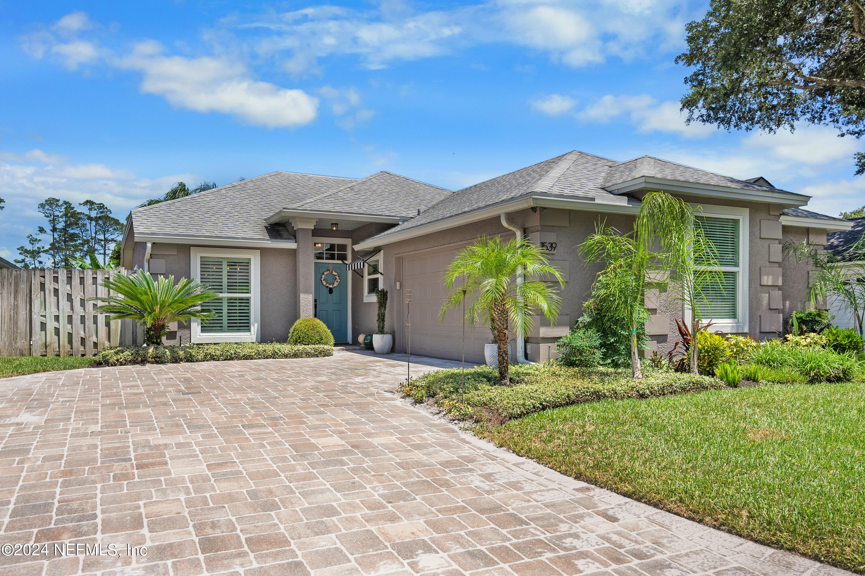 1539 LINKSIDE Drive