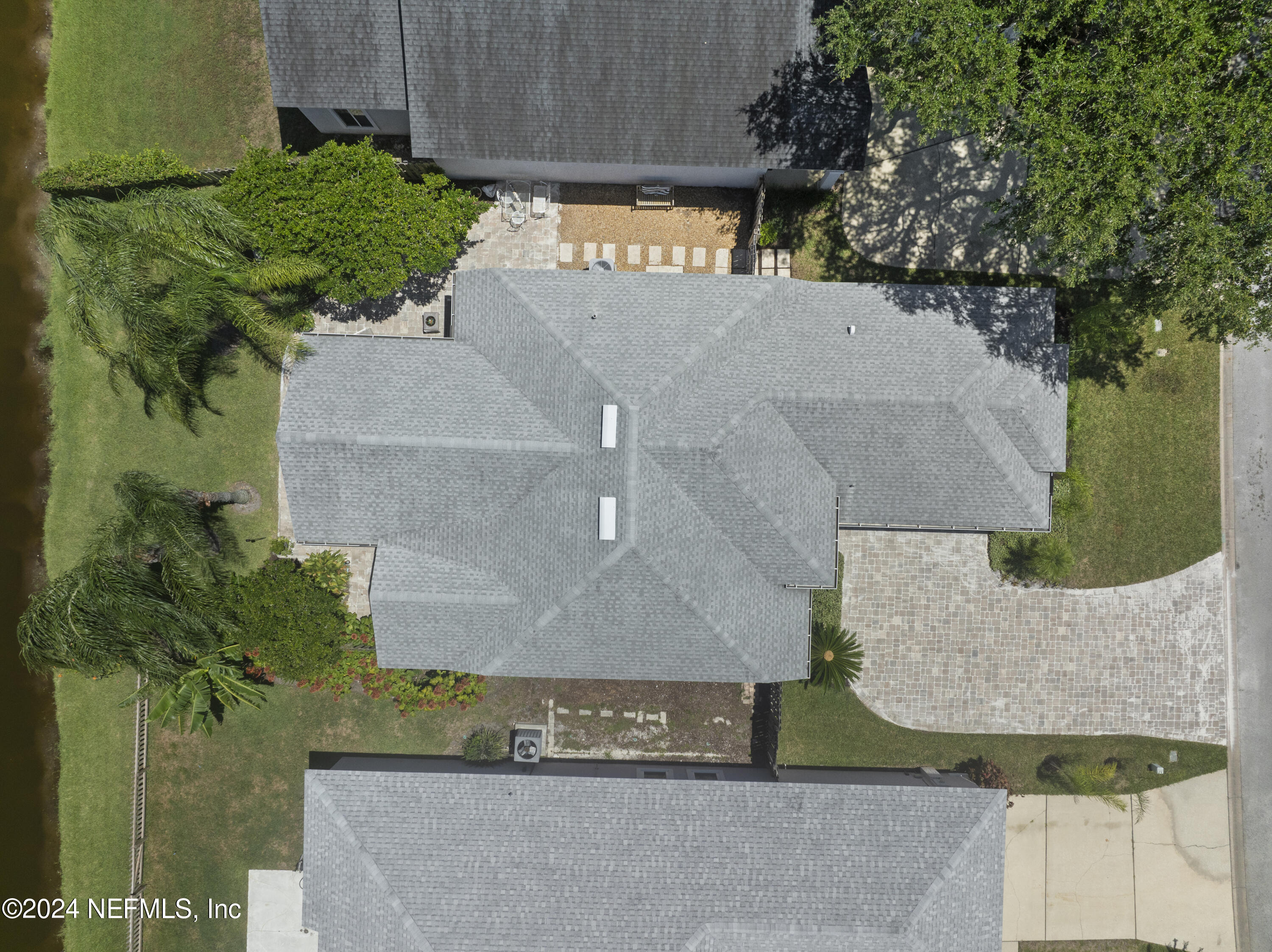 1539 LINKSIDE Drive