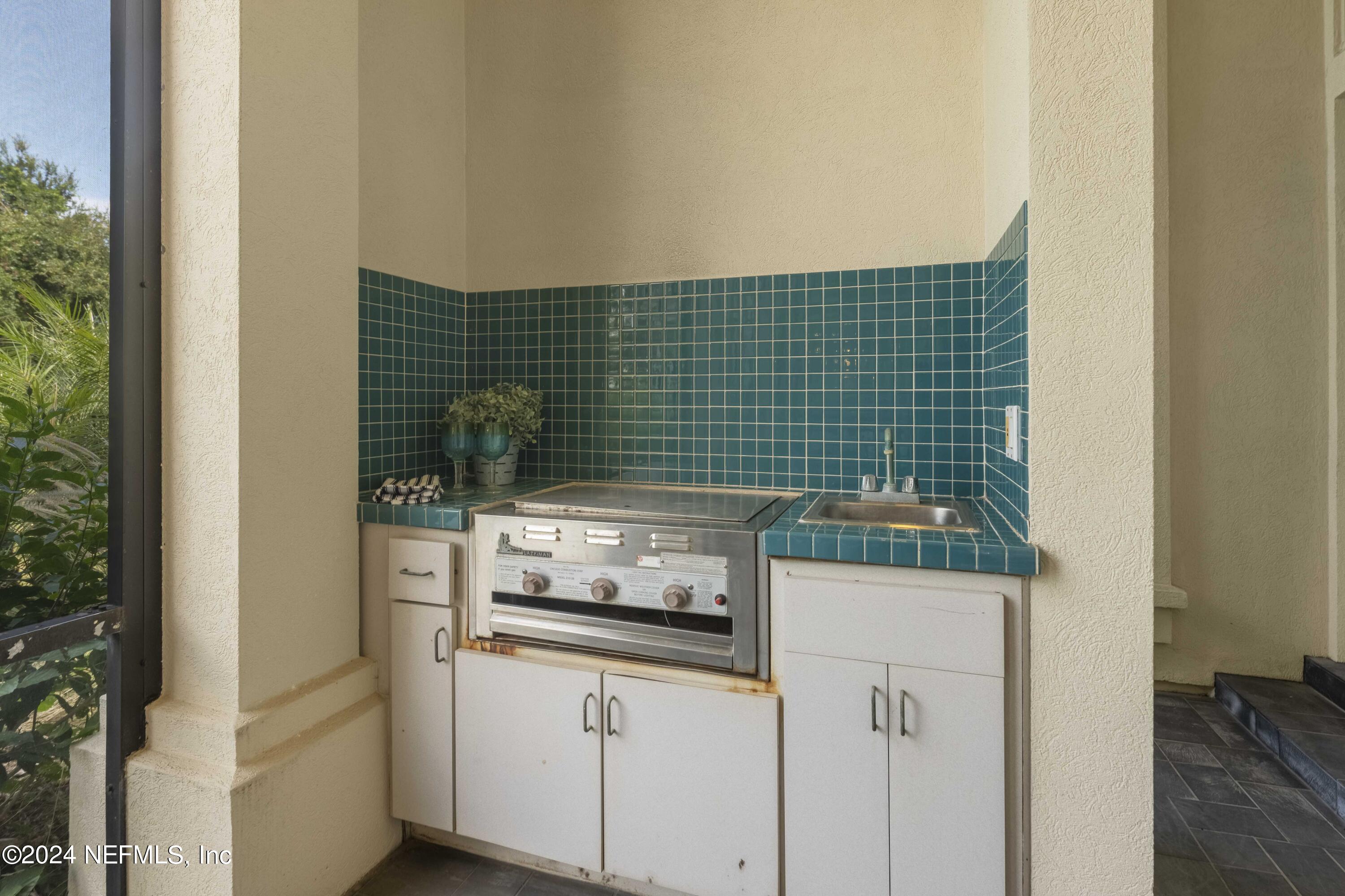 9681 PRESTON Trail W