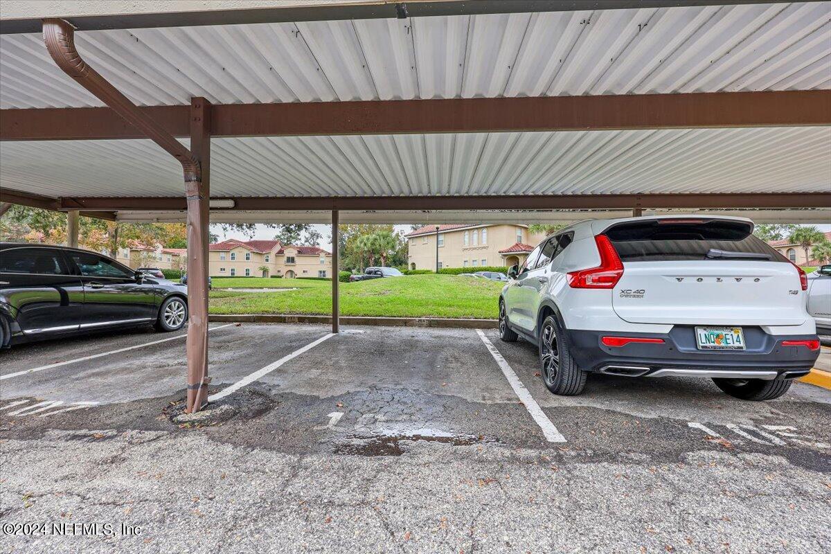 3820 LAVISTA Circle, 106