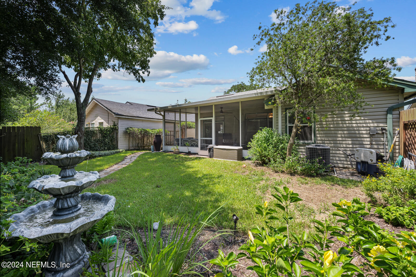 241 SONDRA COVE Trail E