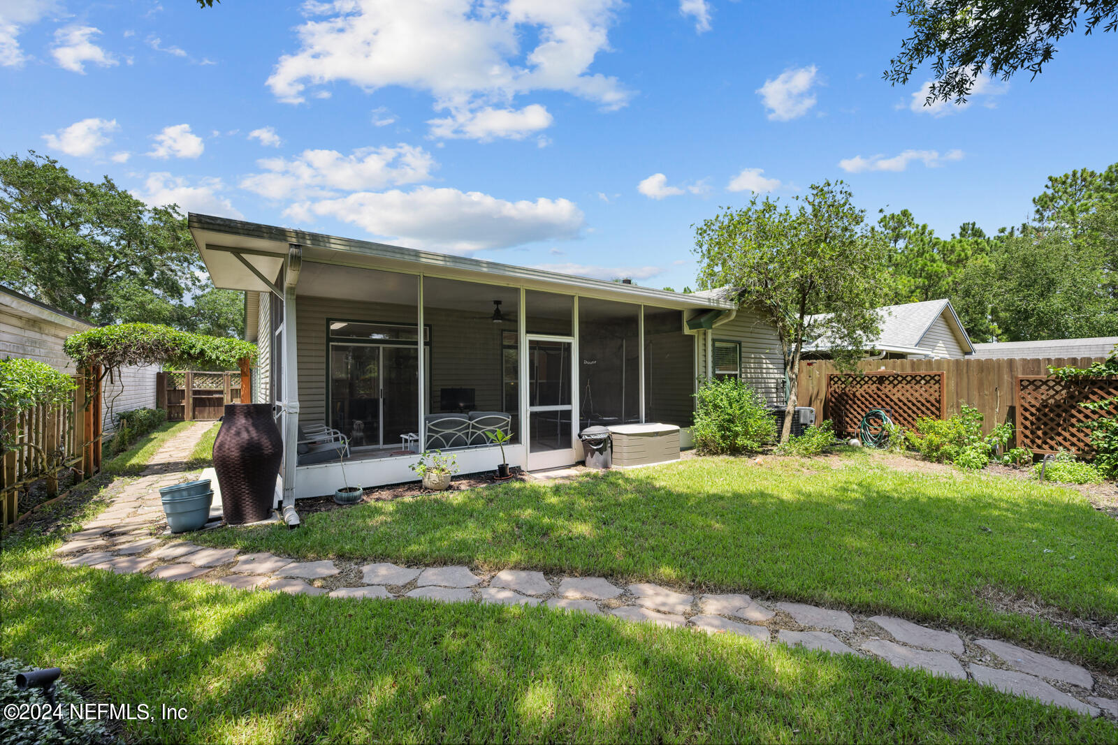 241 SONDRA COVE Trail E