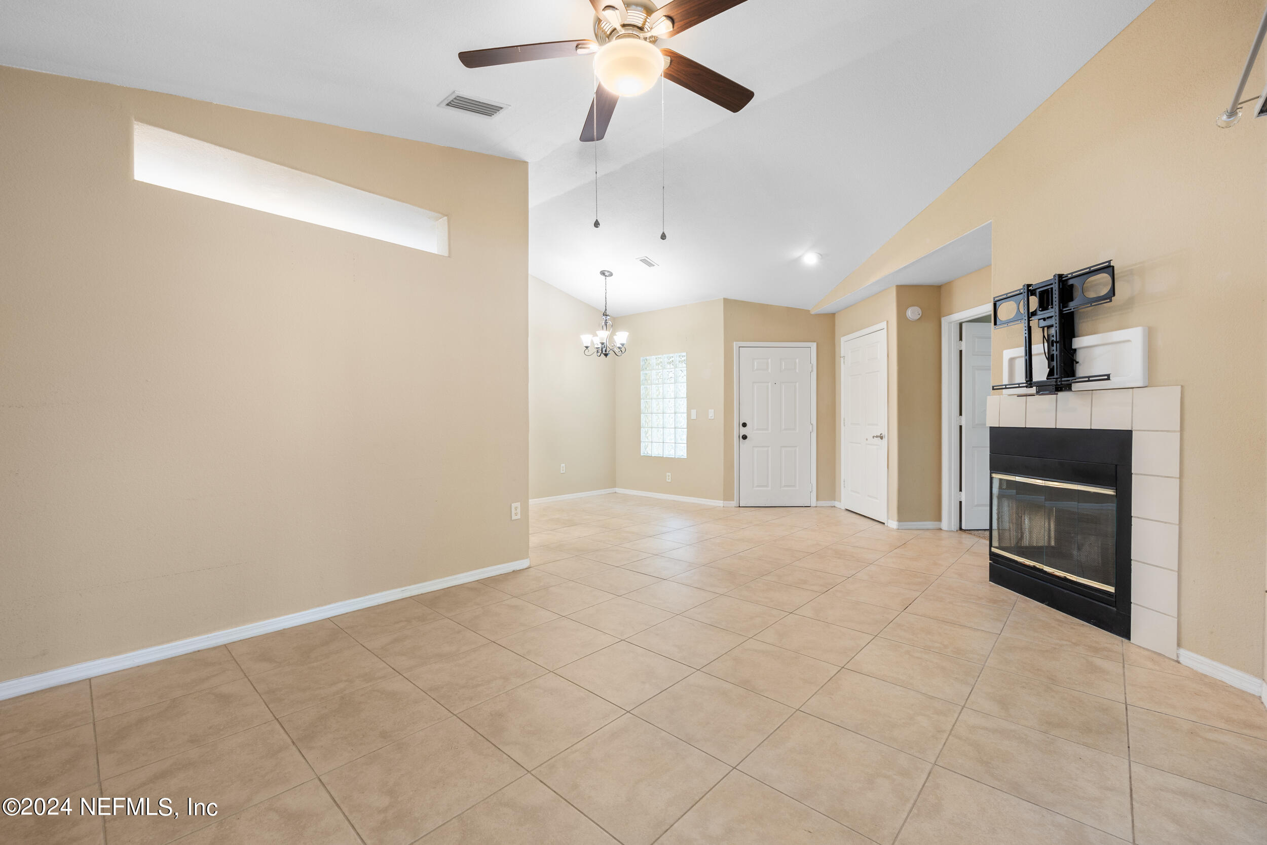 10150 BELLE RIVE Boulevard, 2009