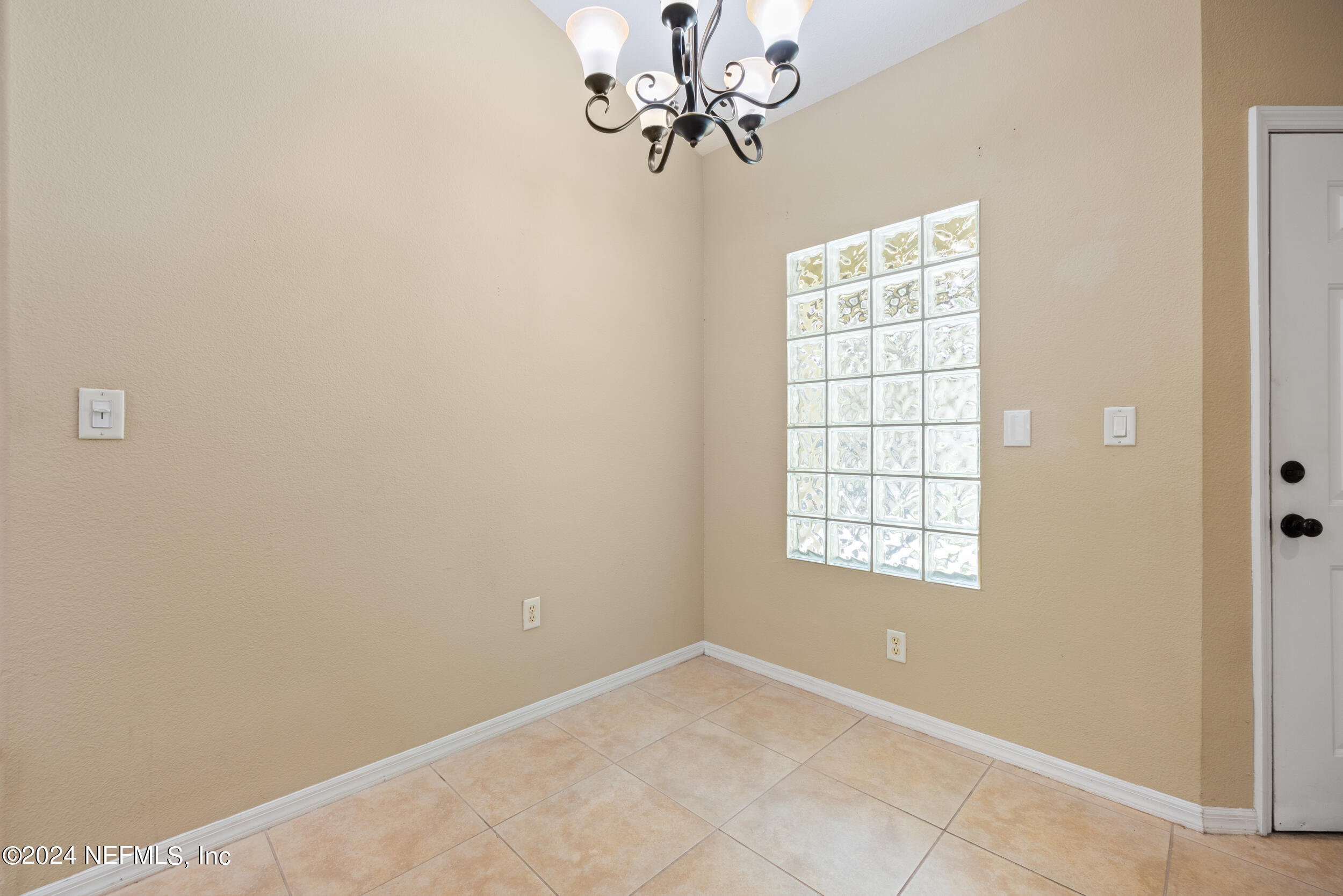 10150 BELLE RIVE Boulevard, 2009