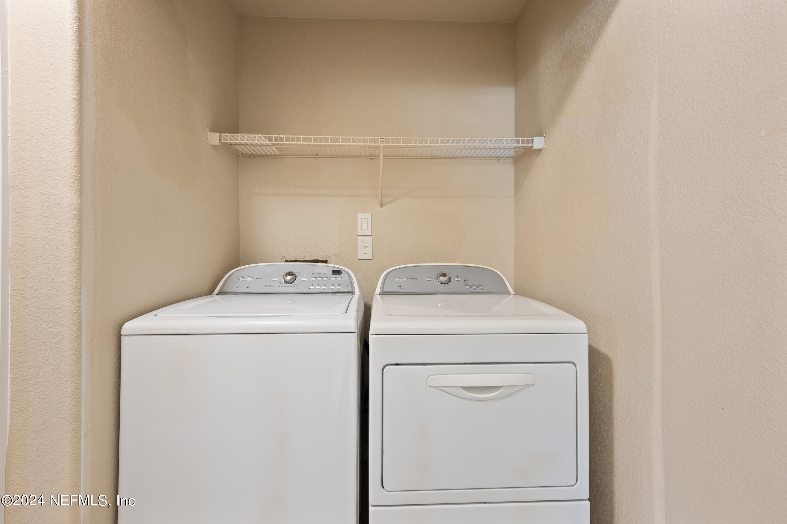 10150 BELLE RIVE Boulevard, 2009