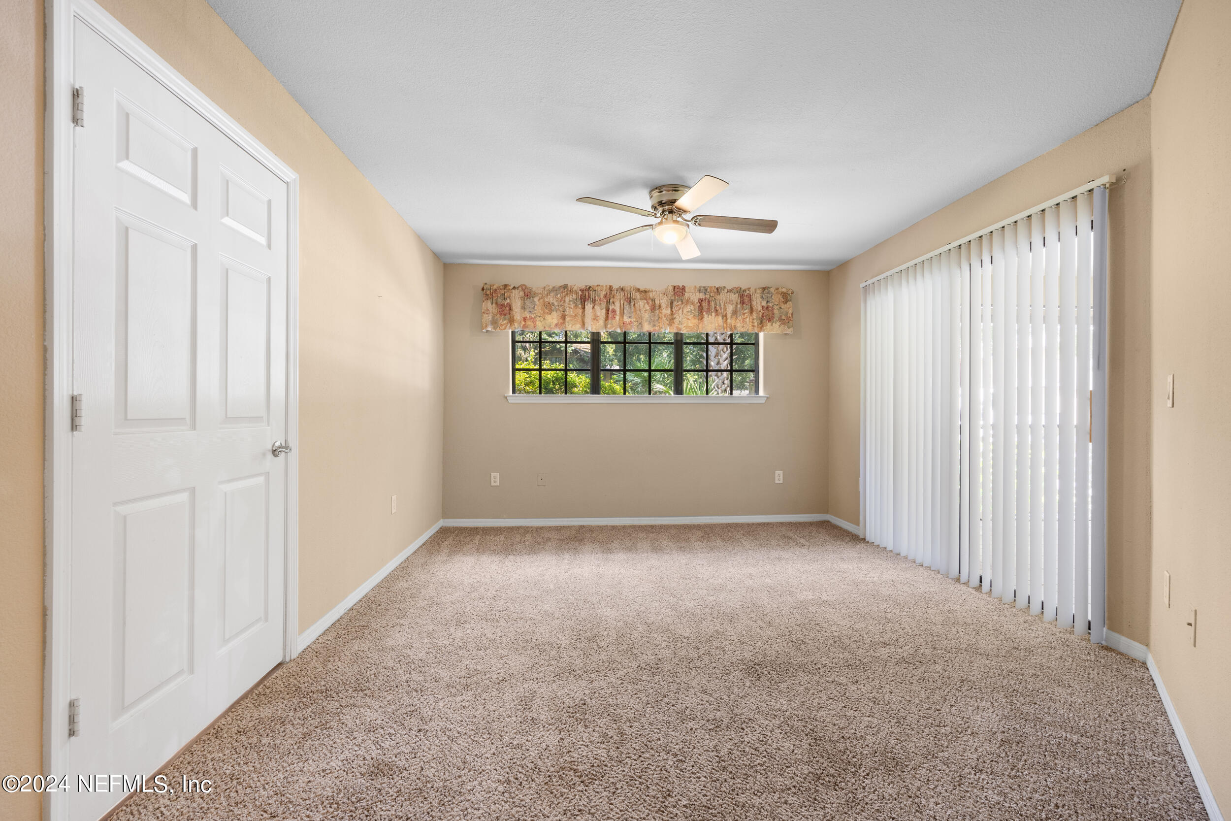 10150 BELLE RIVE Boulevard, 2009