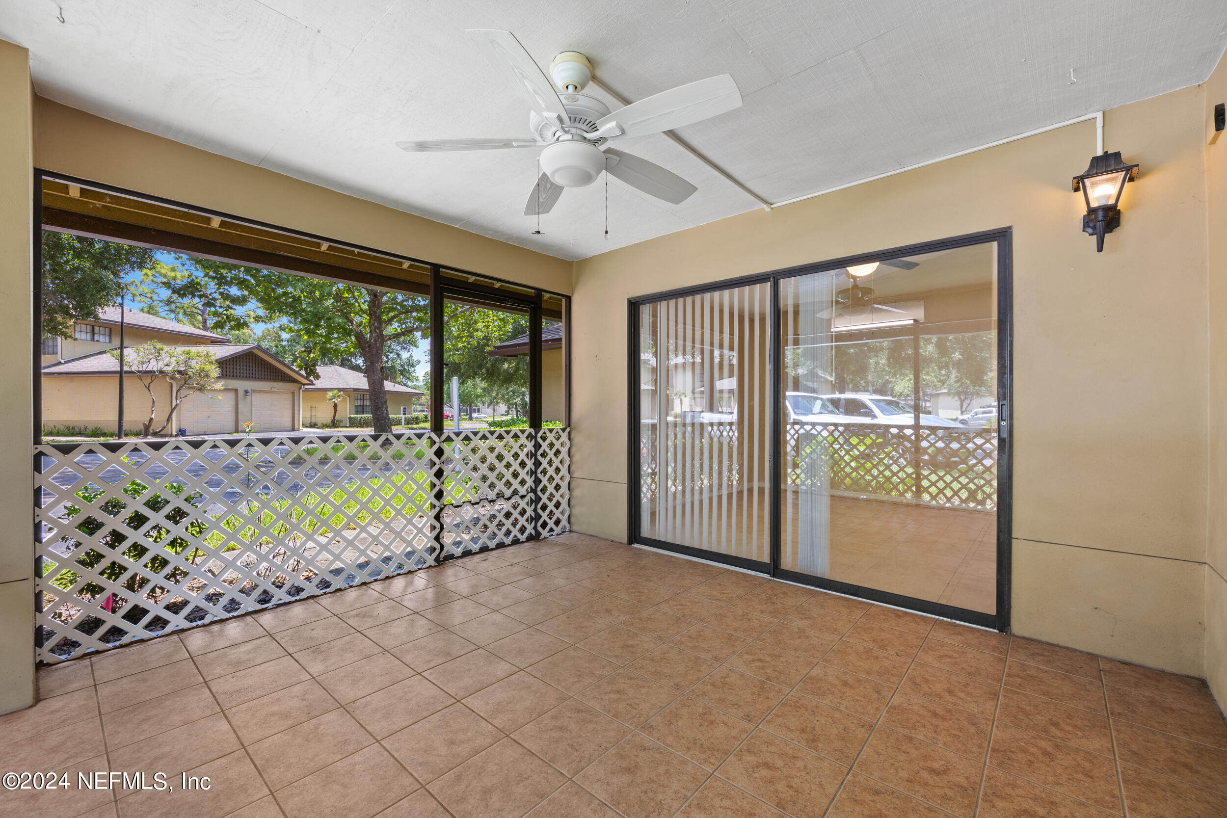 10150 BELLE RIVE Boulevard, 2009