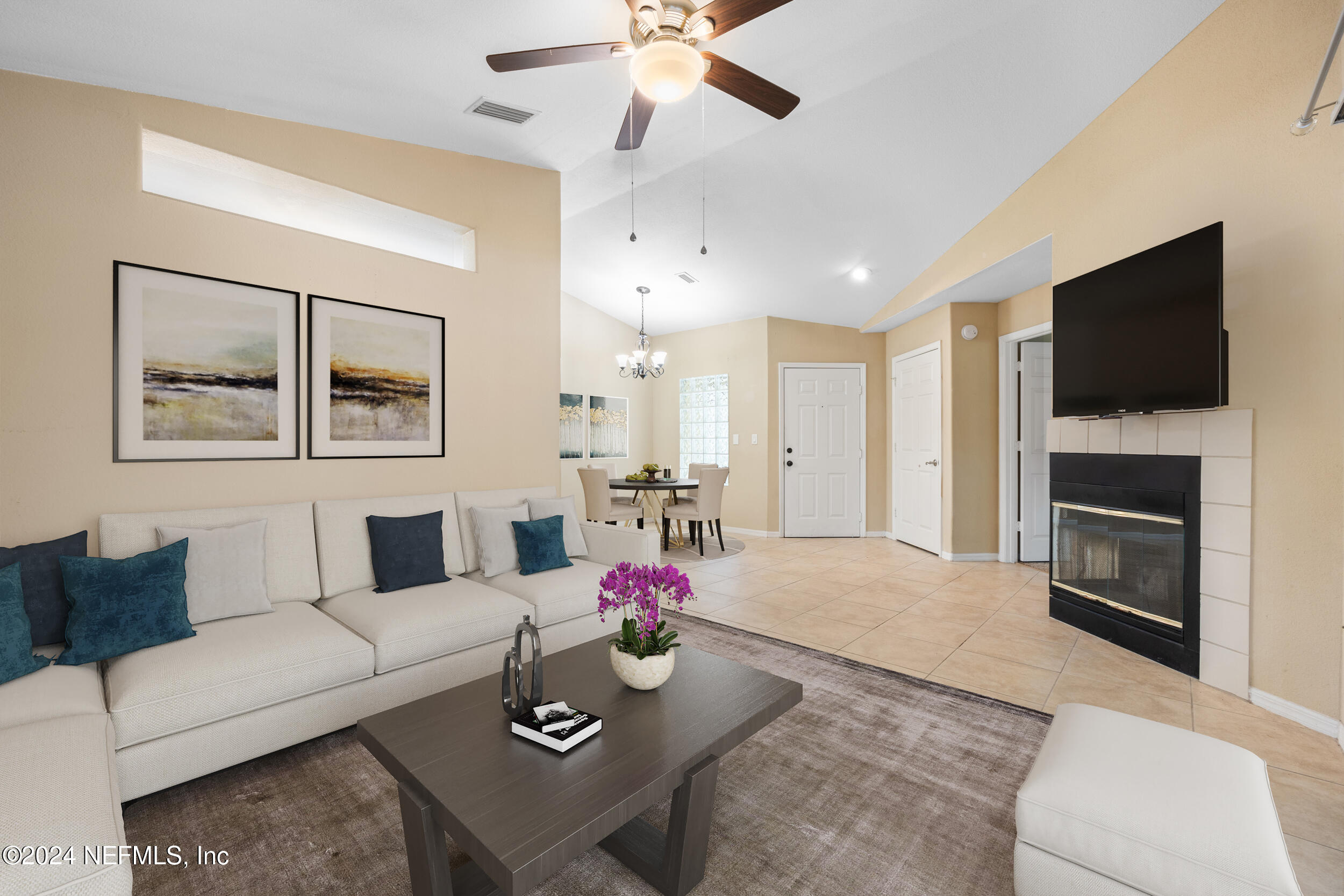 10150 BELLE RIVE Boulevard, 2009