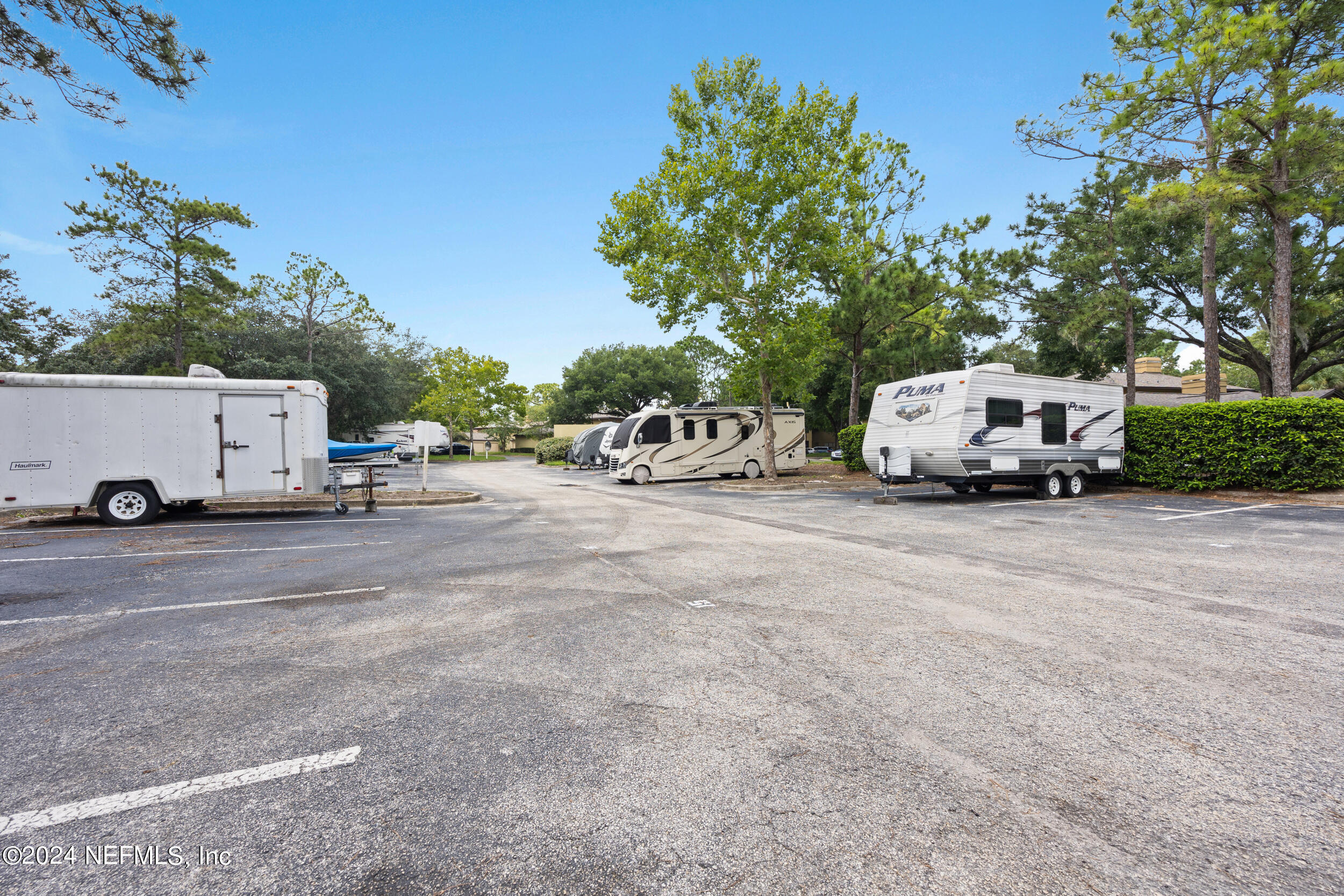 10150 BELLE RIVE Boulevard, 2009