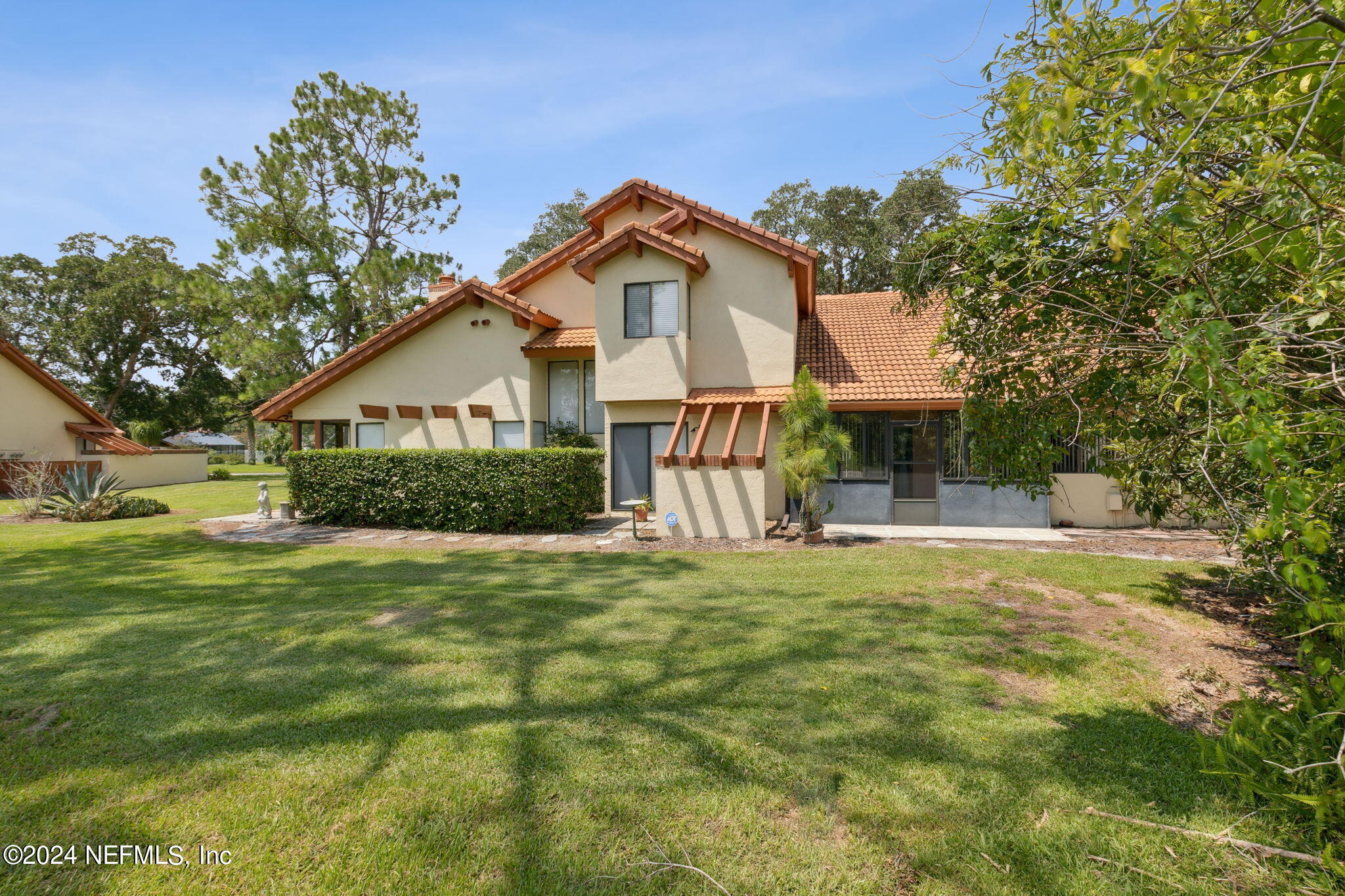 53 VILLAGE Circle