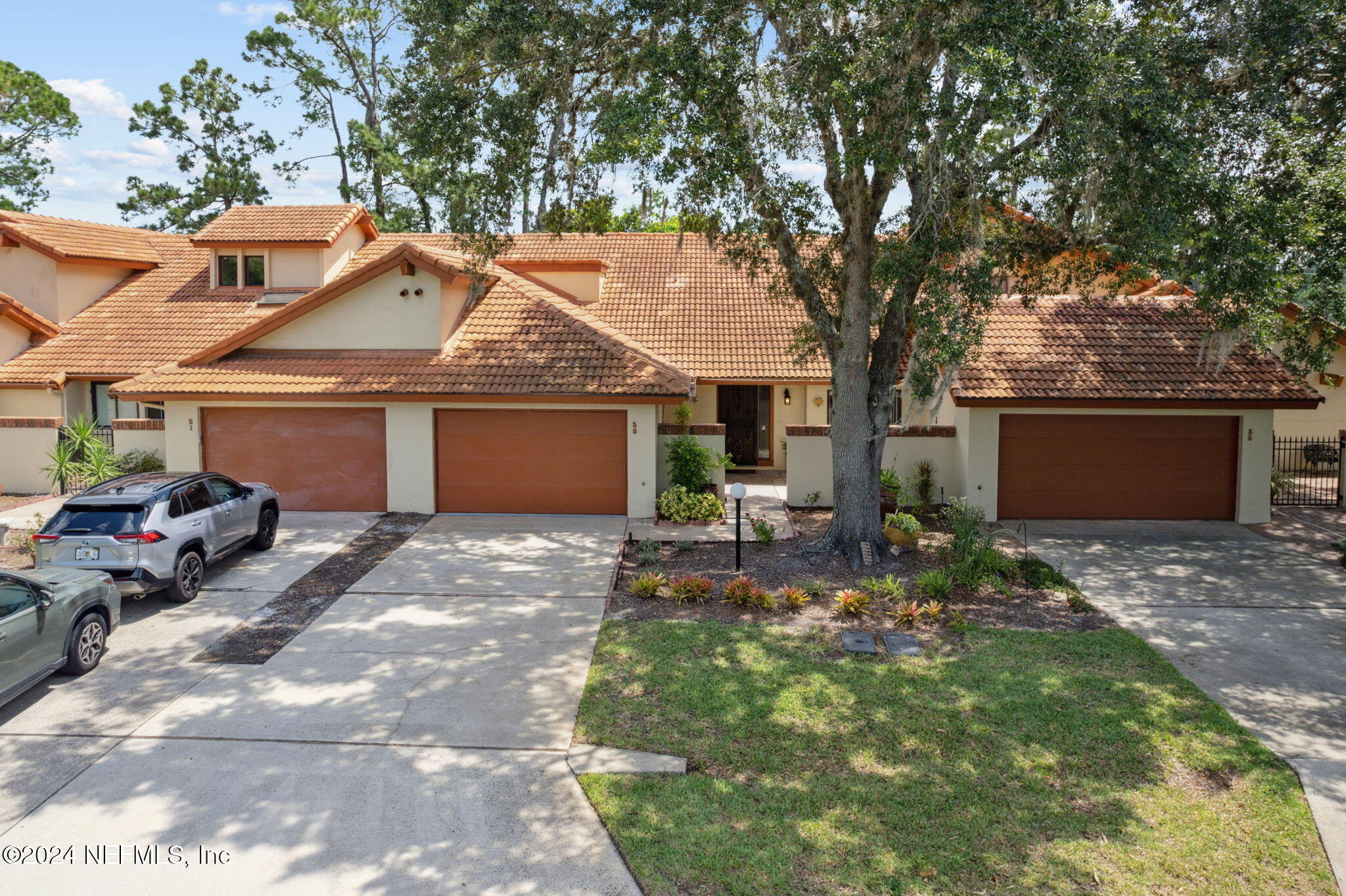 53 VILLAGE Circle