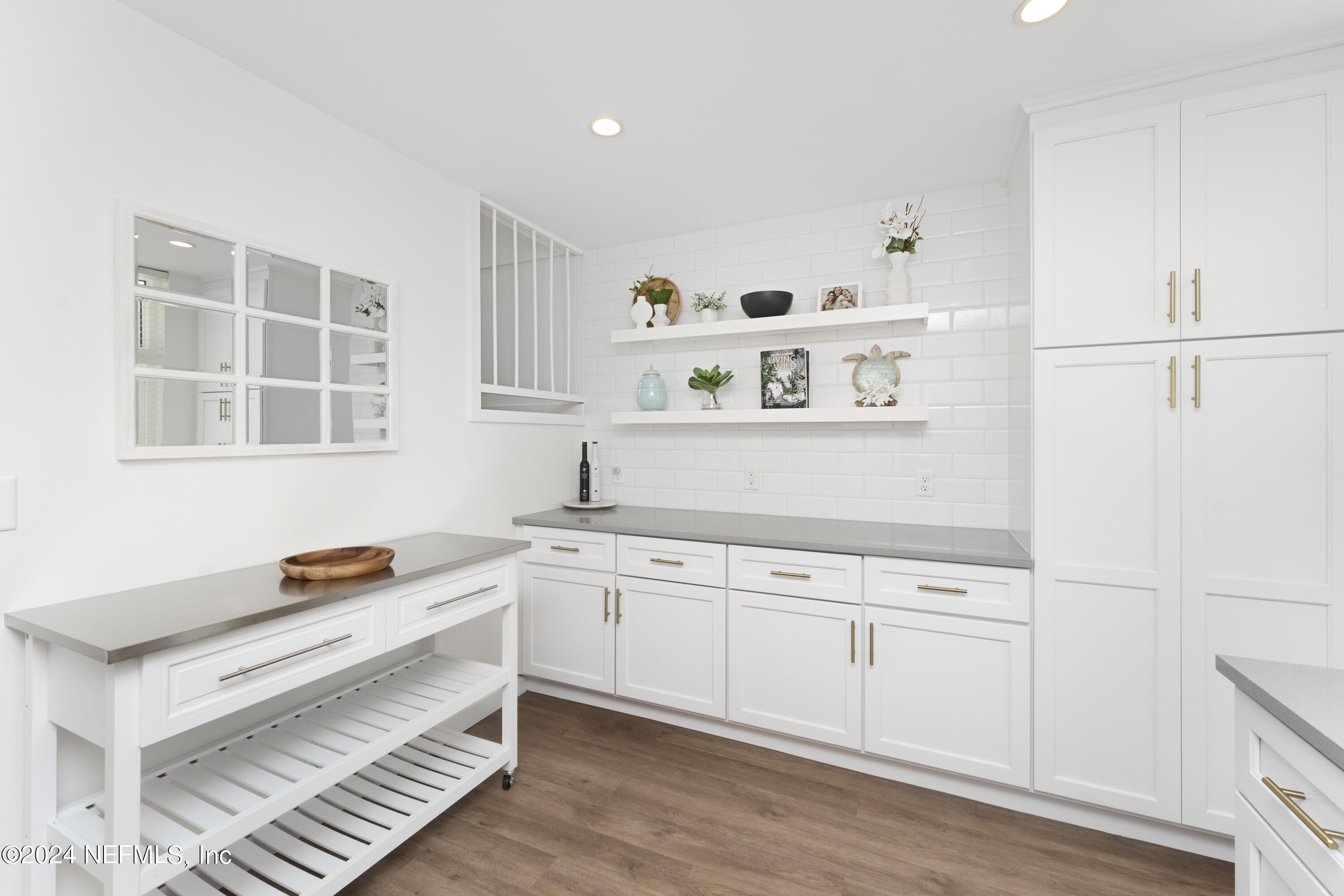 901 OCEAN Boulevard, 16