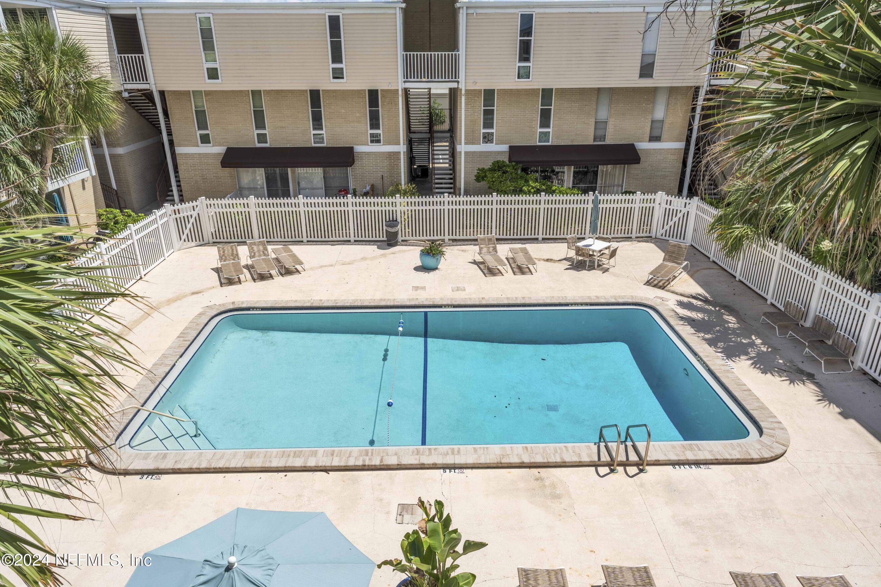 901 OCEAN Boulevard, 16