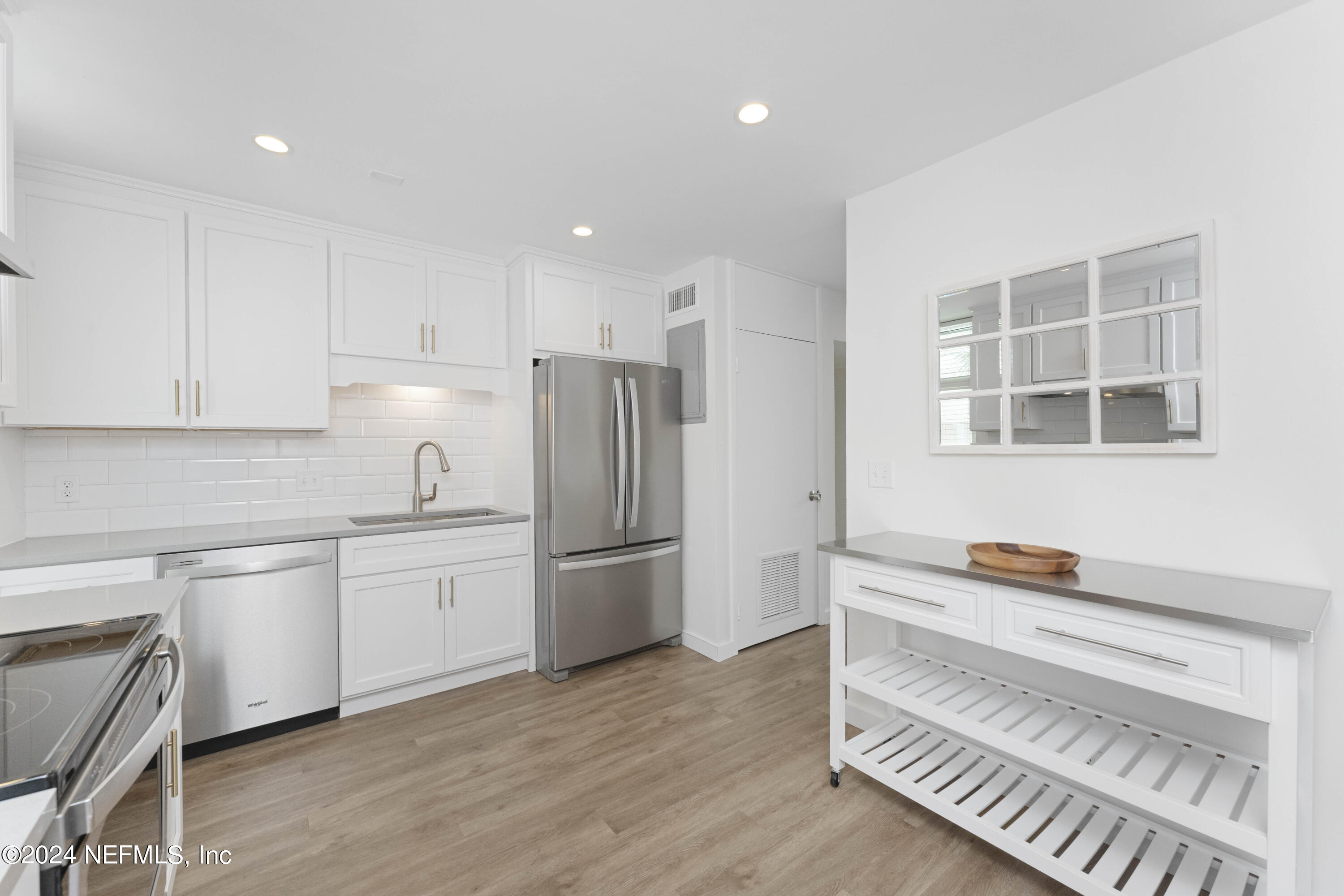 901 OCEAN Boulevard, 16