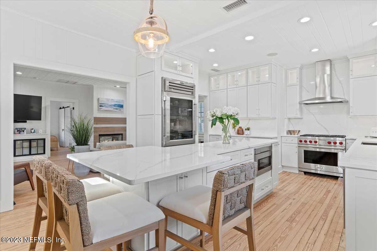 324 7TH Street