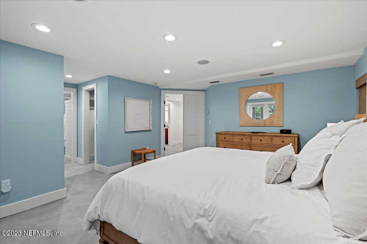 324 7TH Street
