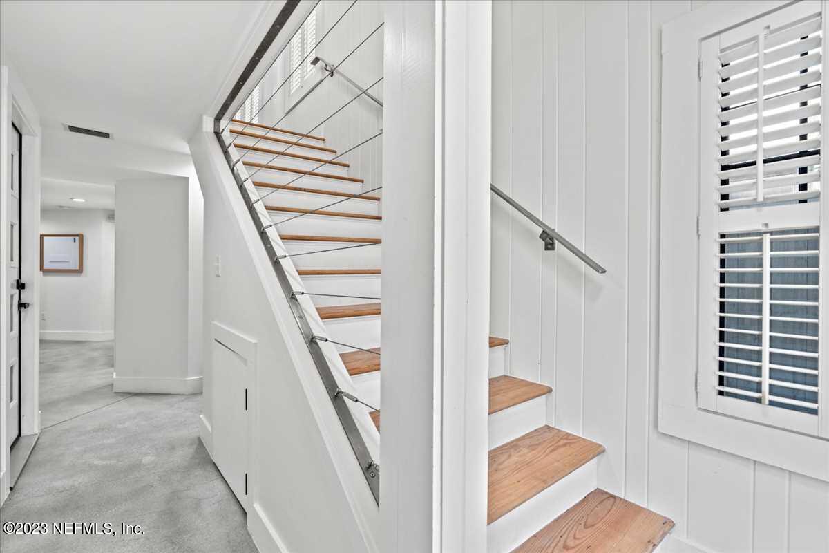 324 7TH Street