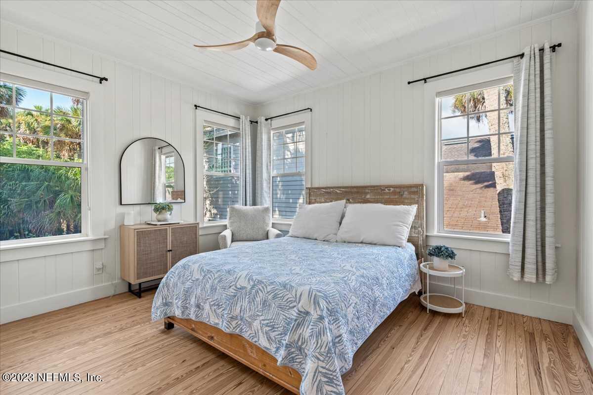 324 7TH Street