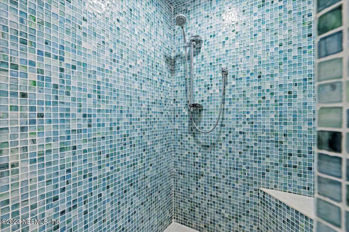 324 7TH Street