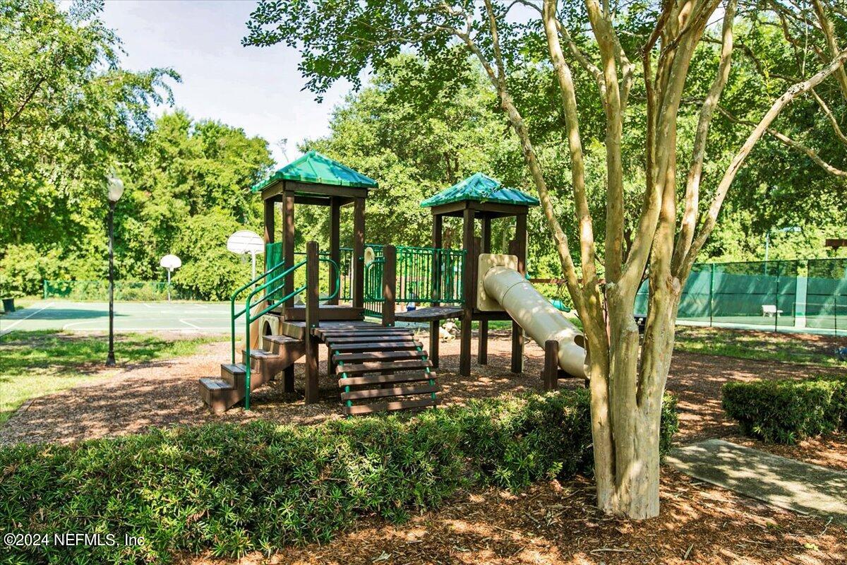 10645 CRESTON GLEN Circle