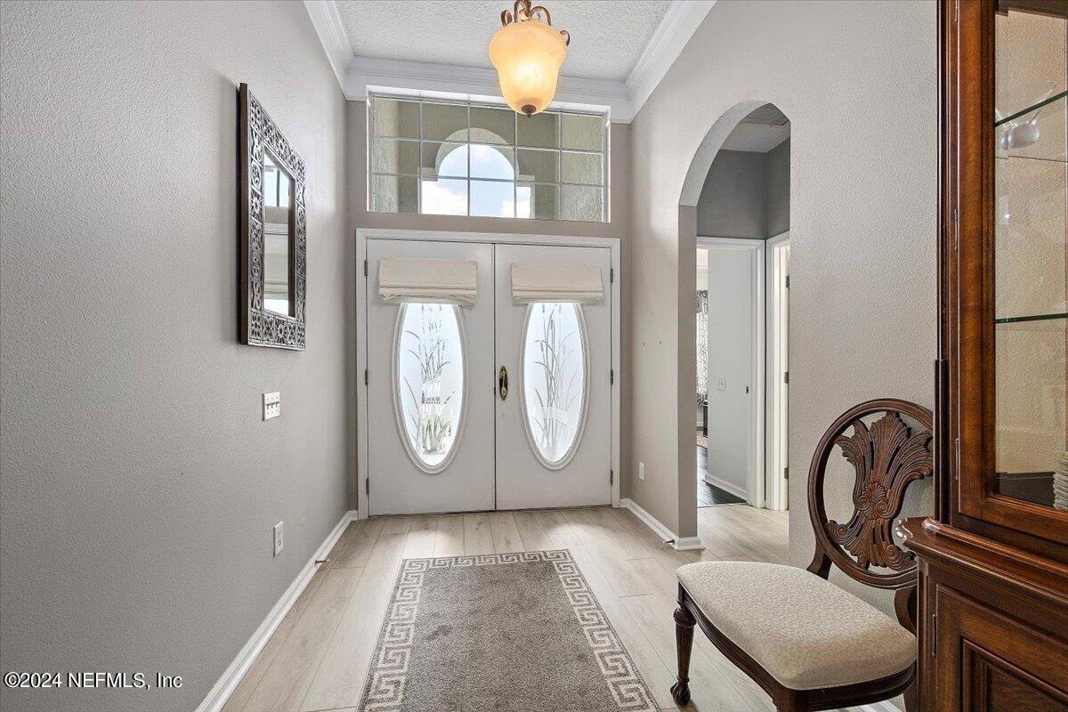 10645 CRESTON GLEN Circle