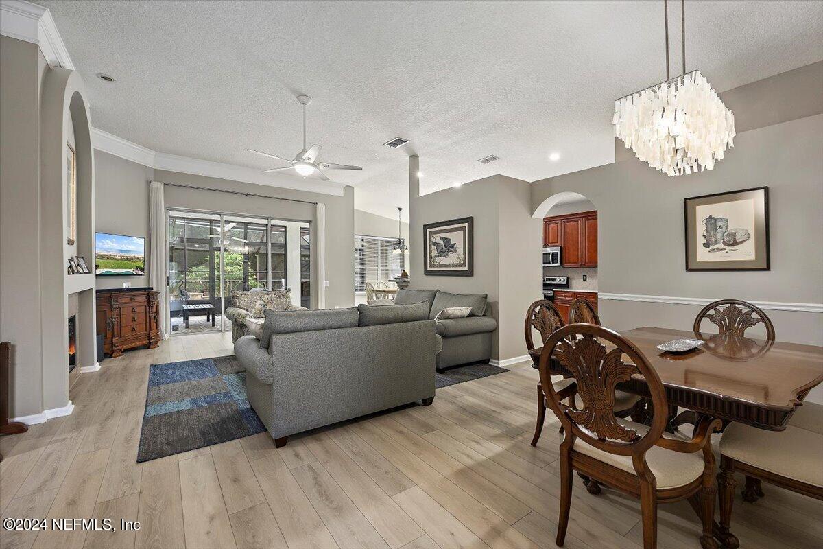 10645 CRESTON GLEN Circle