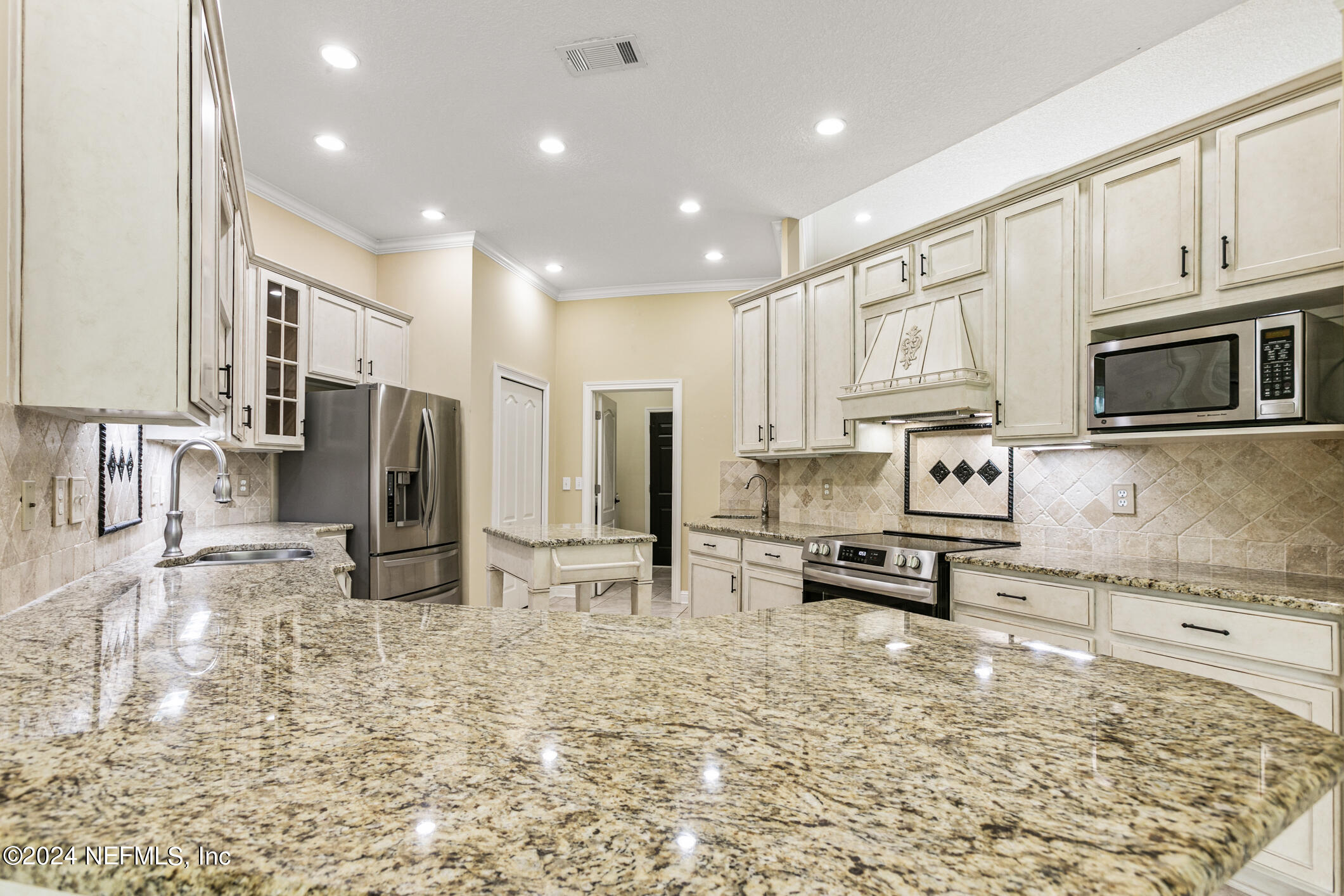 615 CHERRY GROVE Road