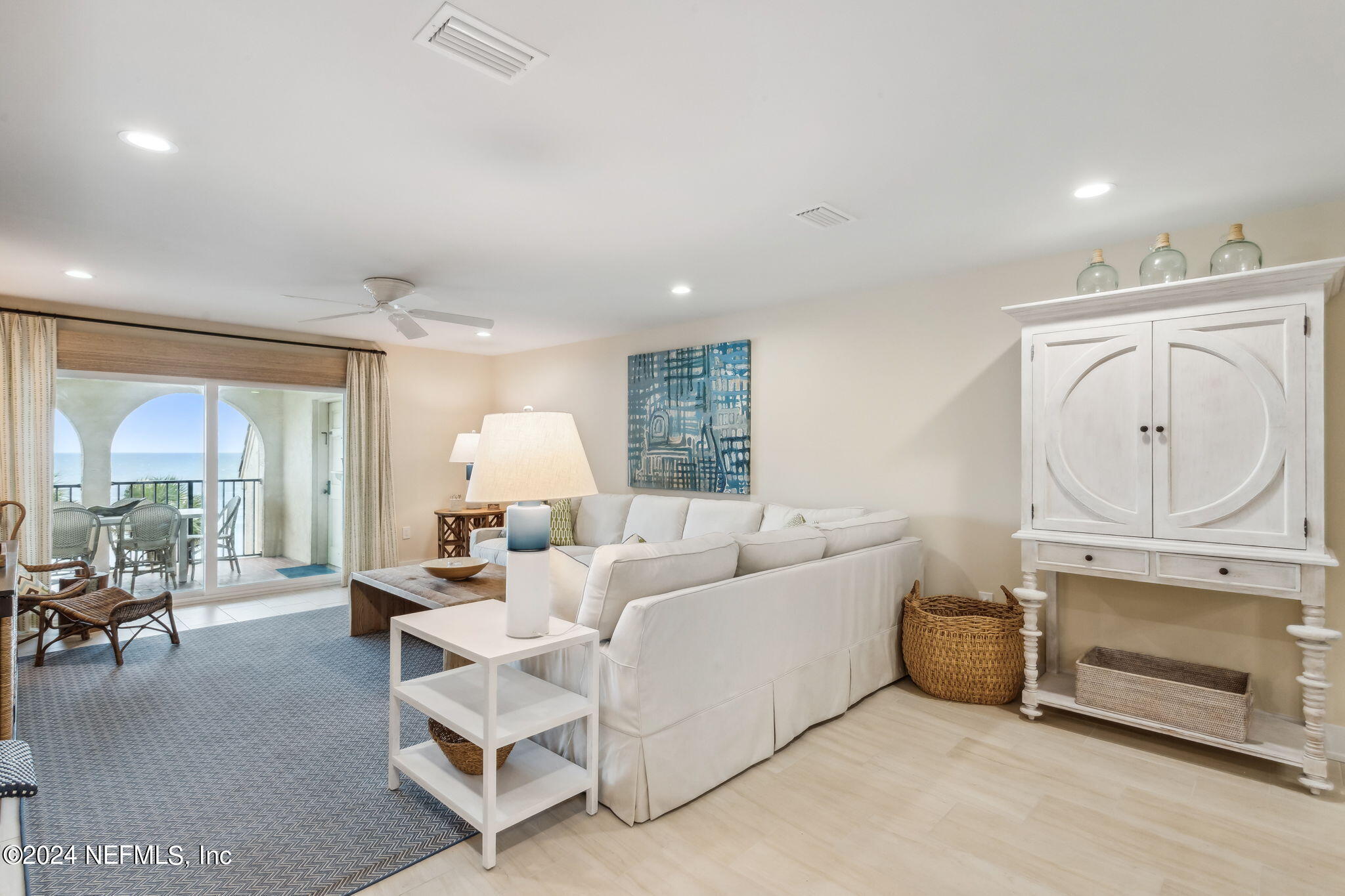 10 10TH Street, 12 B