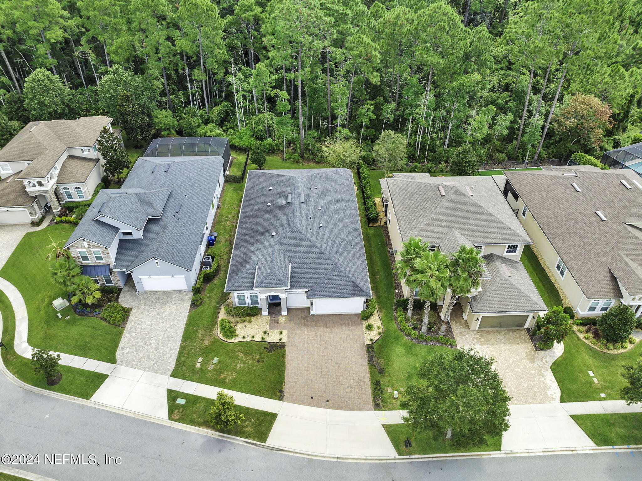 33 PORTSIDE Avenue