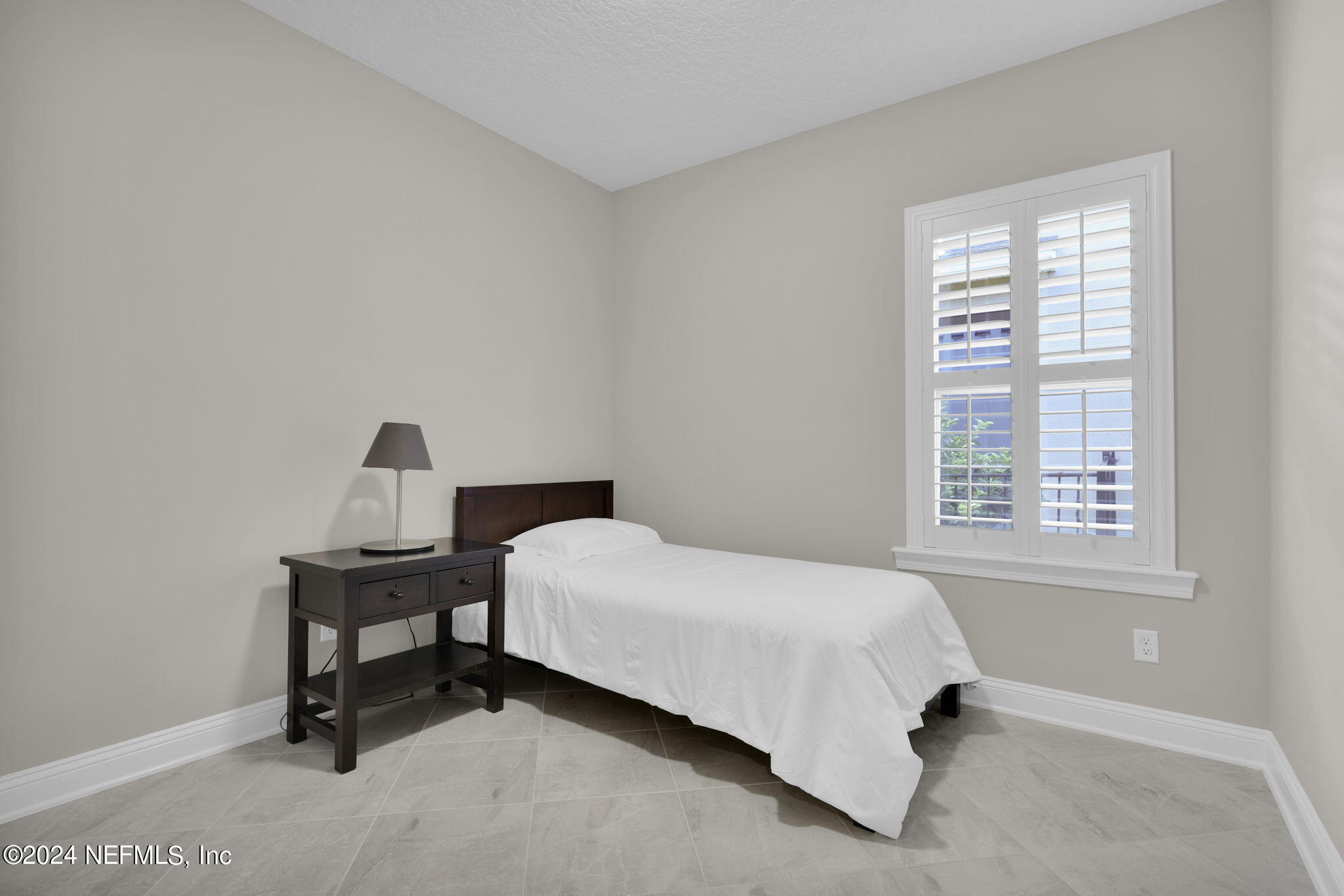 33 PORTSIDE Avenue