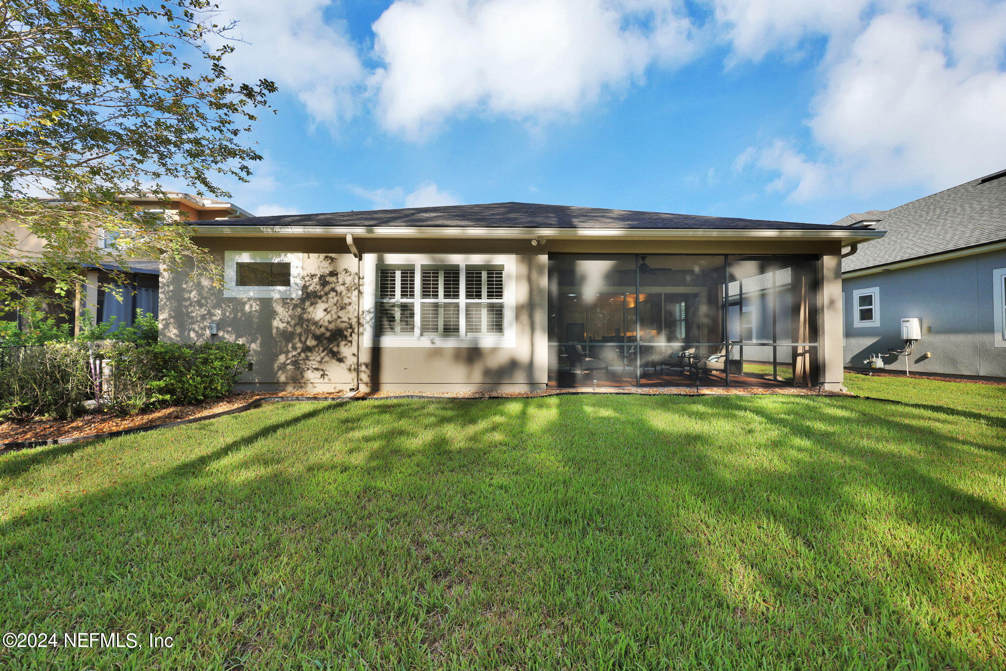 33 PORTSIDE Avenue