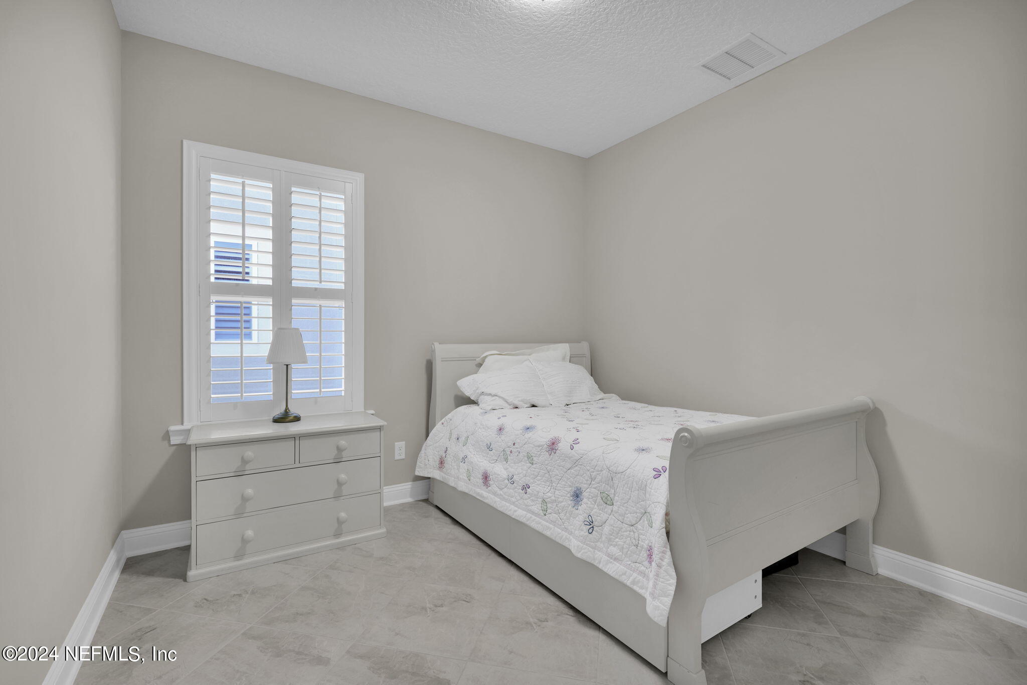 33 PORTSIDE Avenue