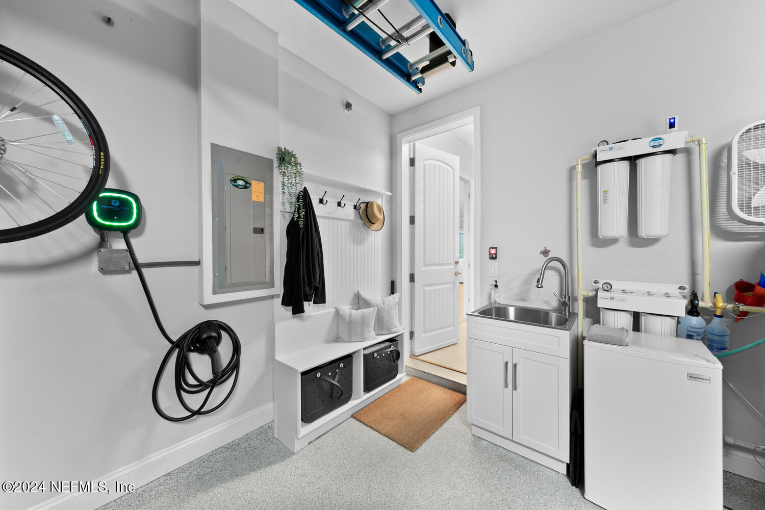 123 CAPE HATTERAS Drive