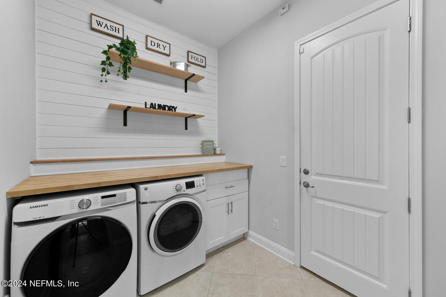 123 CAPE HATTERAS Drive