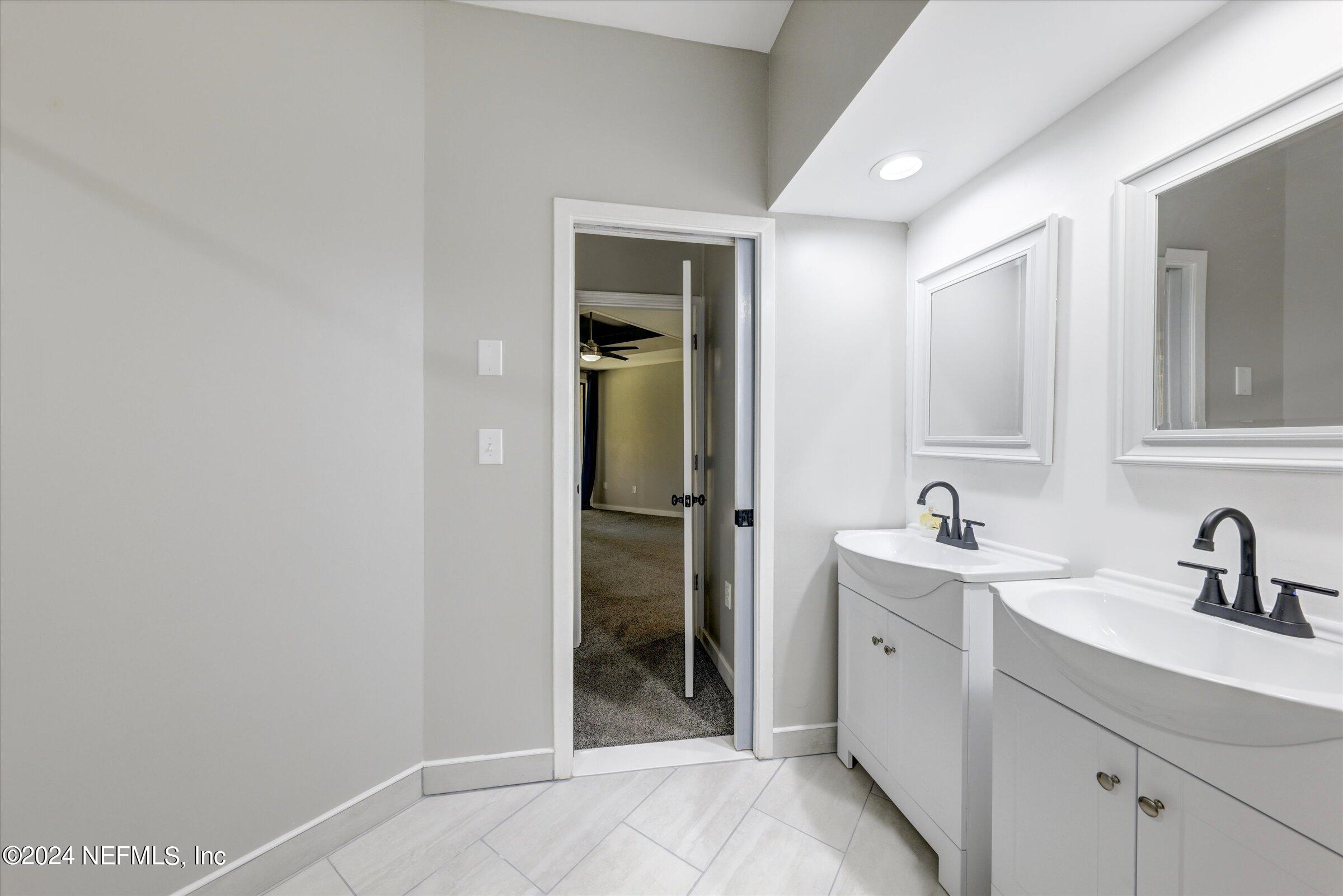 2970 RAVINES Road, 1328