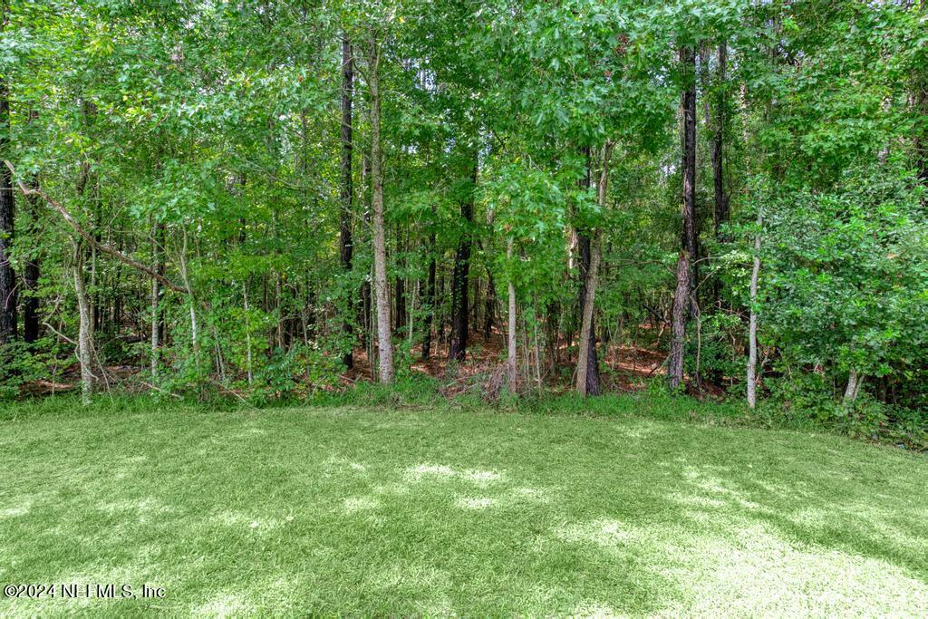 5902 ROUND TABLE Road