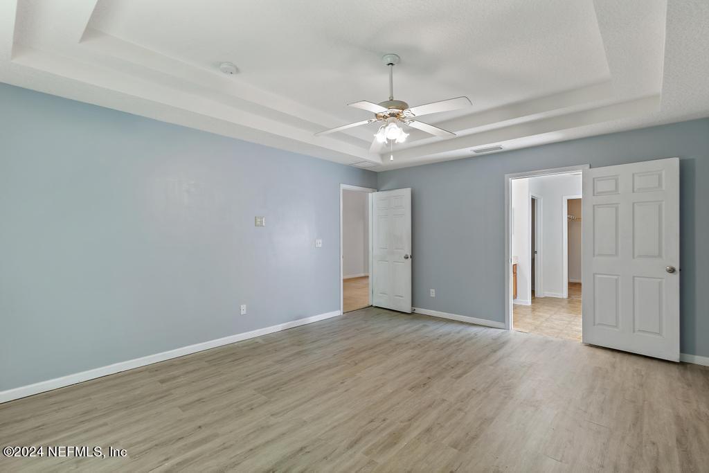 5902 ROUND TABLE Road