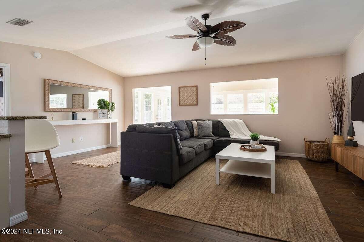 260 LEATHERLEAF Drive