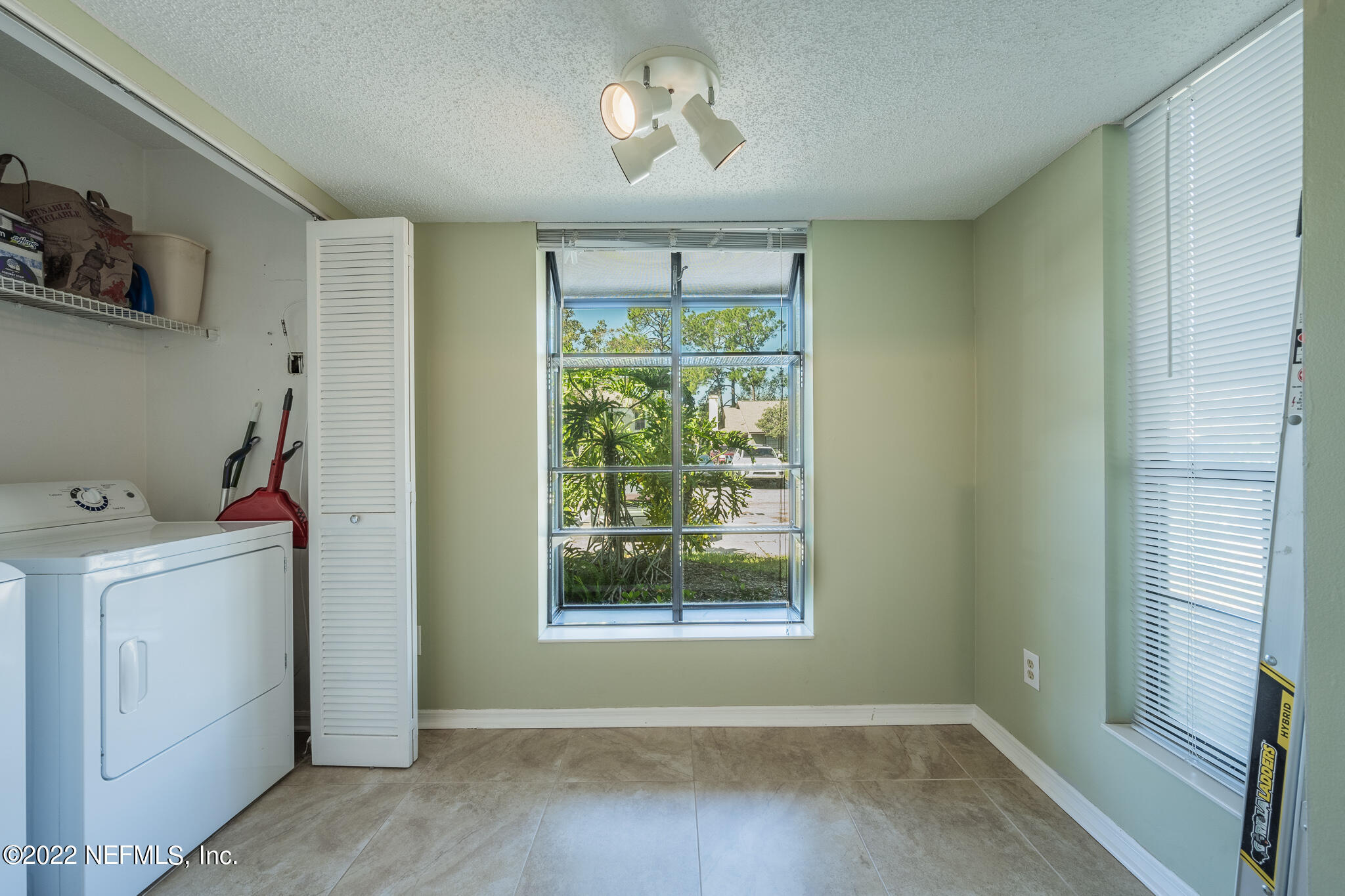 111 CRANES LAKE Drive