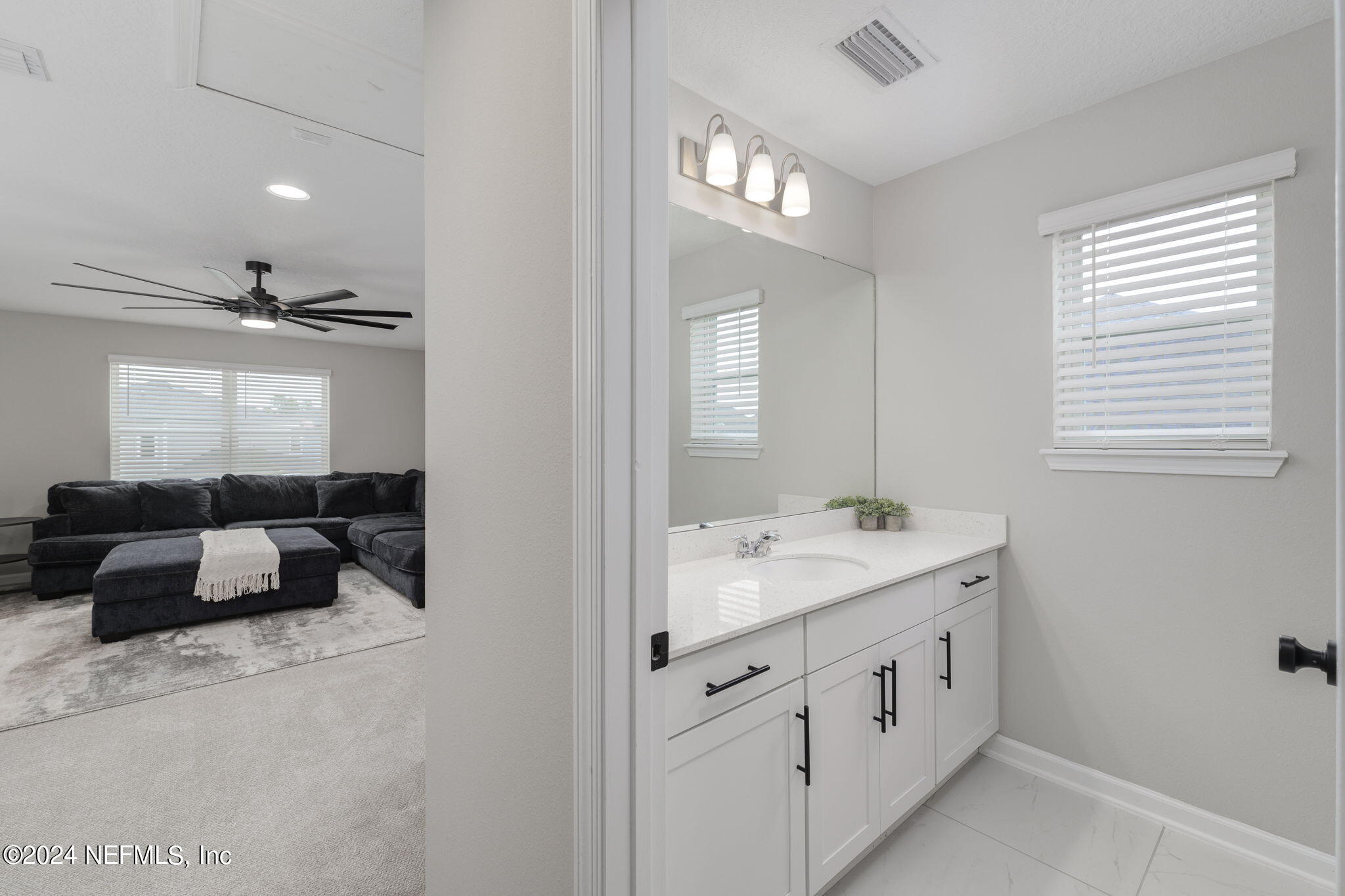 33 PINZON Place